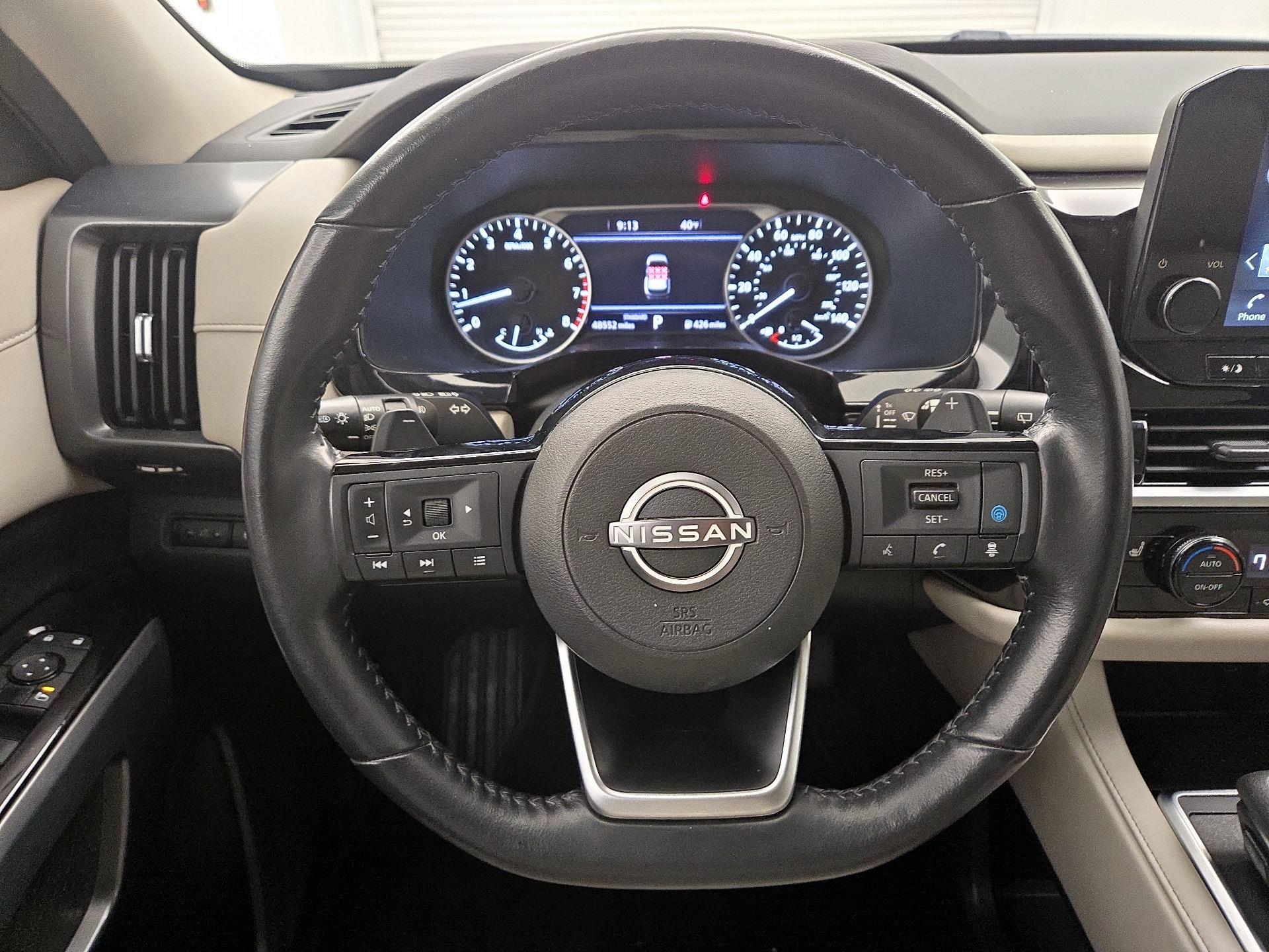 Thumbnail: 2022 Nissan Pathfinder - 10