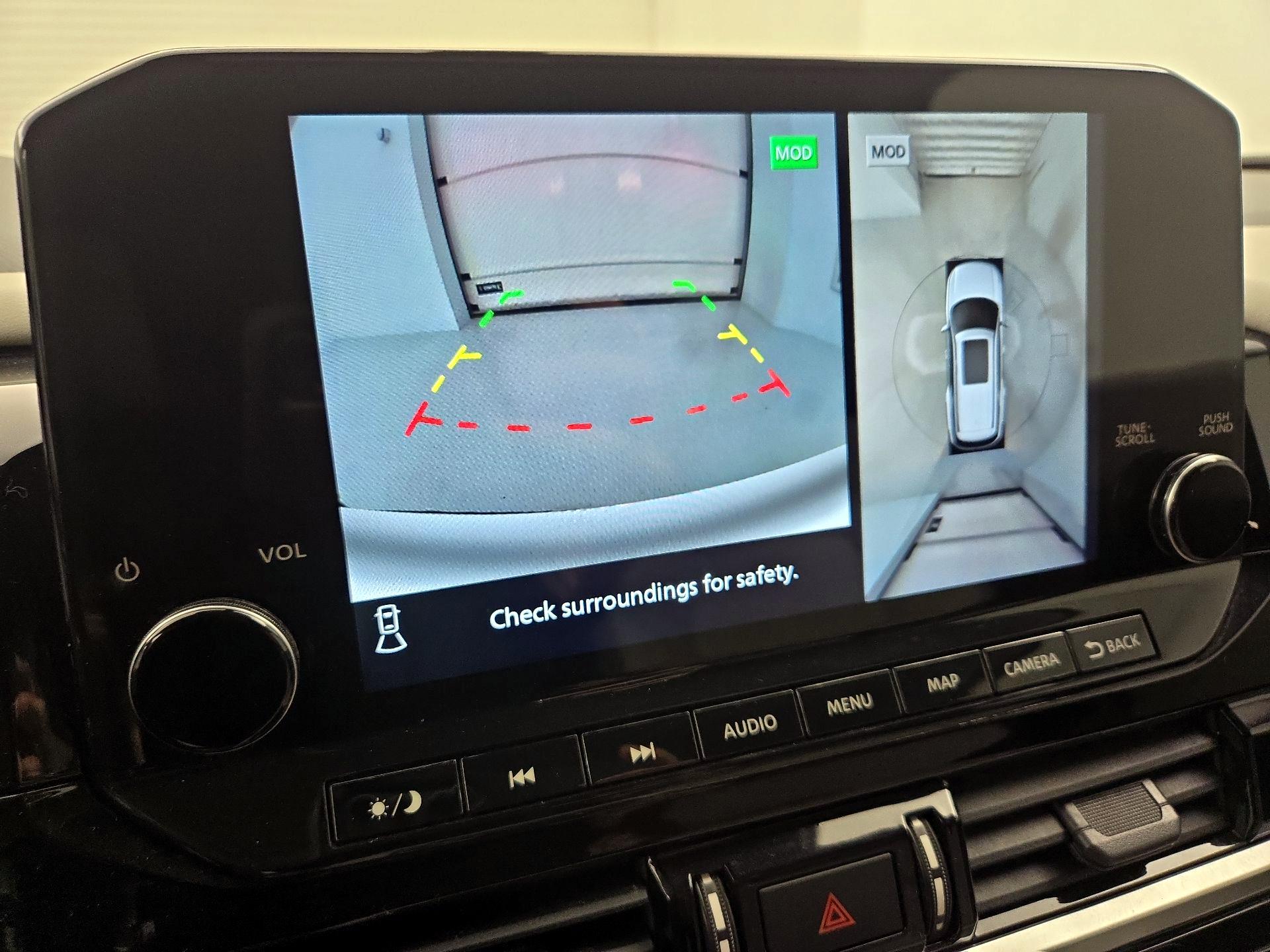 Thumbnail: 2022 Nissan Pathfinder - 14