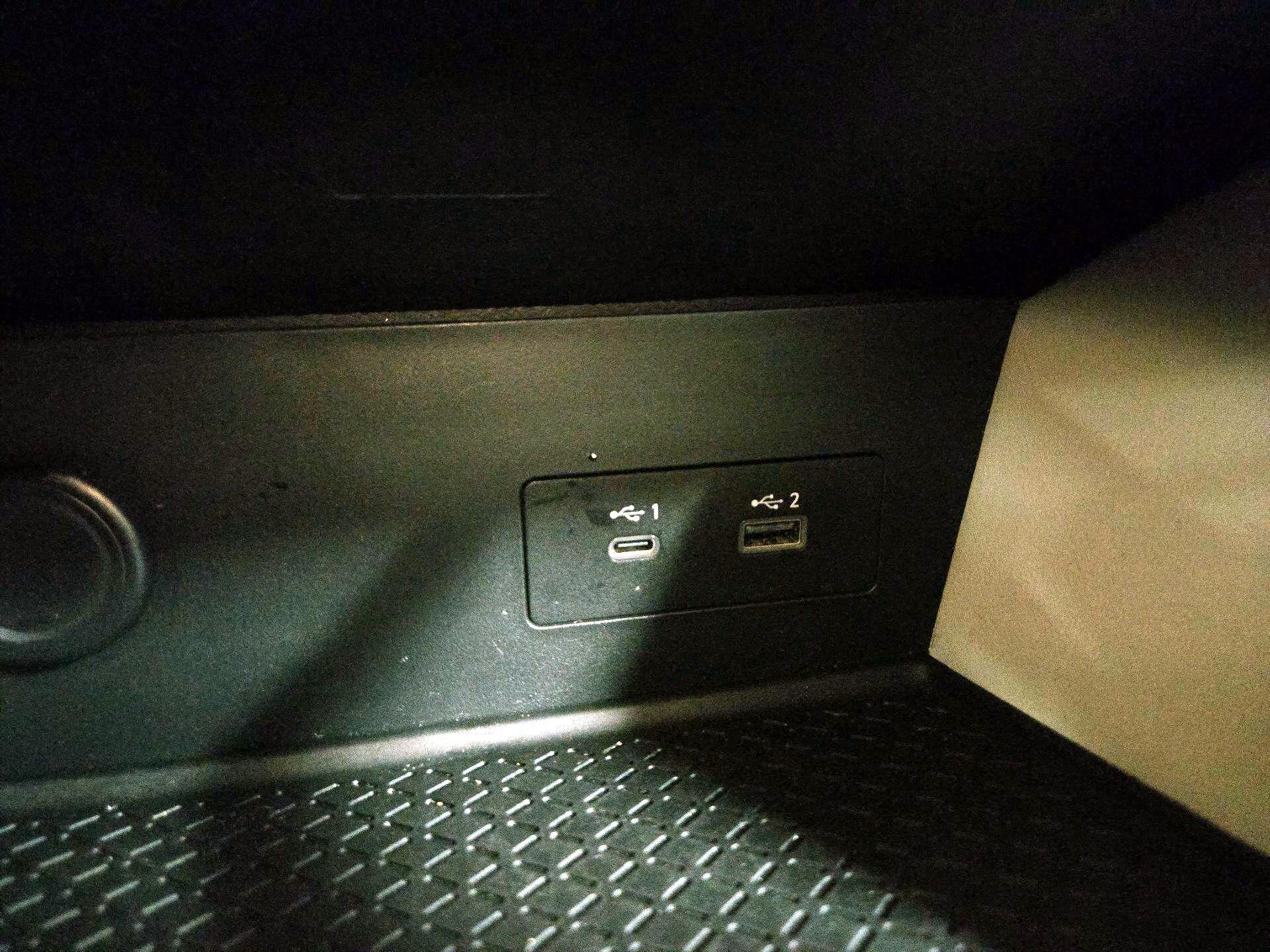 Thumbnail: 2022 Nissan Pathfinder - 18