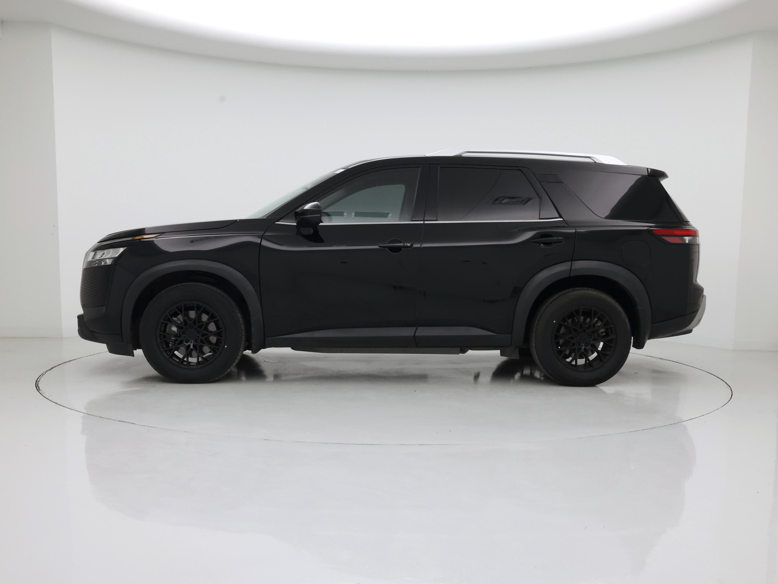 Thumbnail: 2022 Nissan Pathfinder - 3