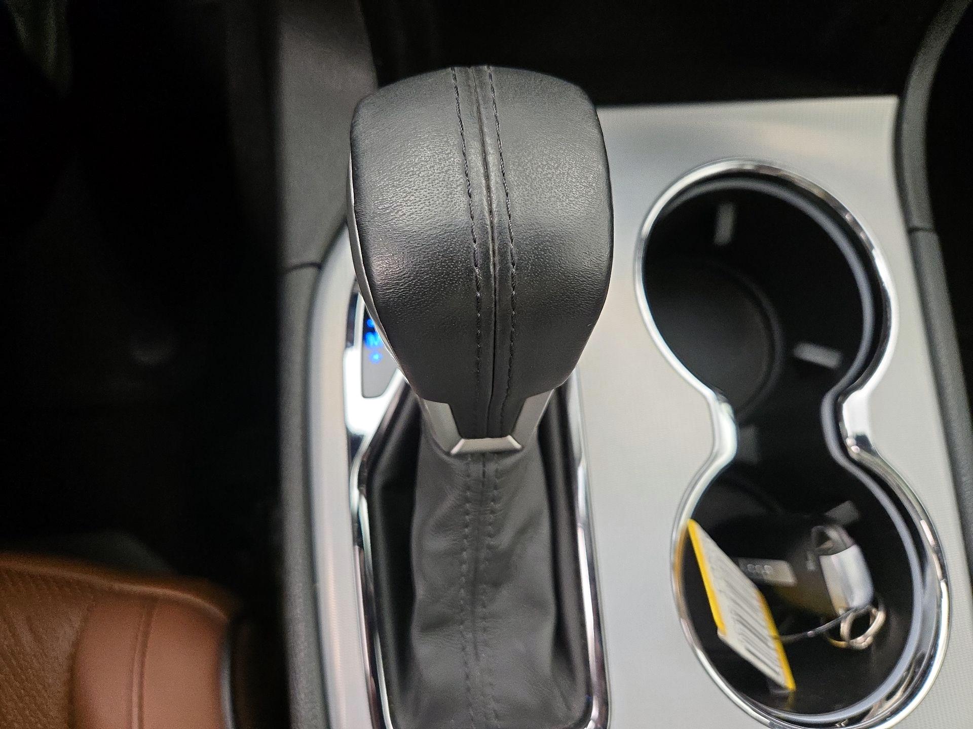 Thumbnail: 2020 Jeep Grand Cherokee - 18