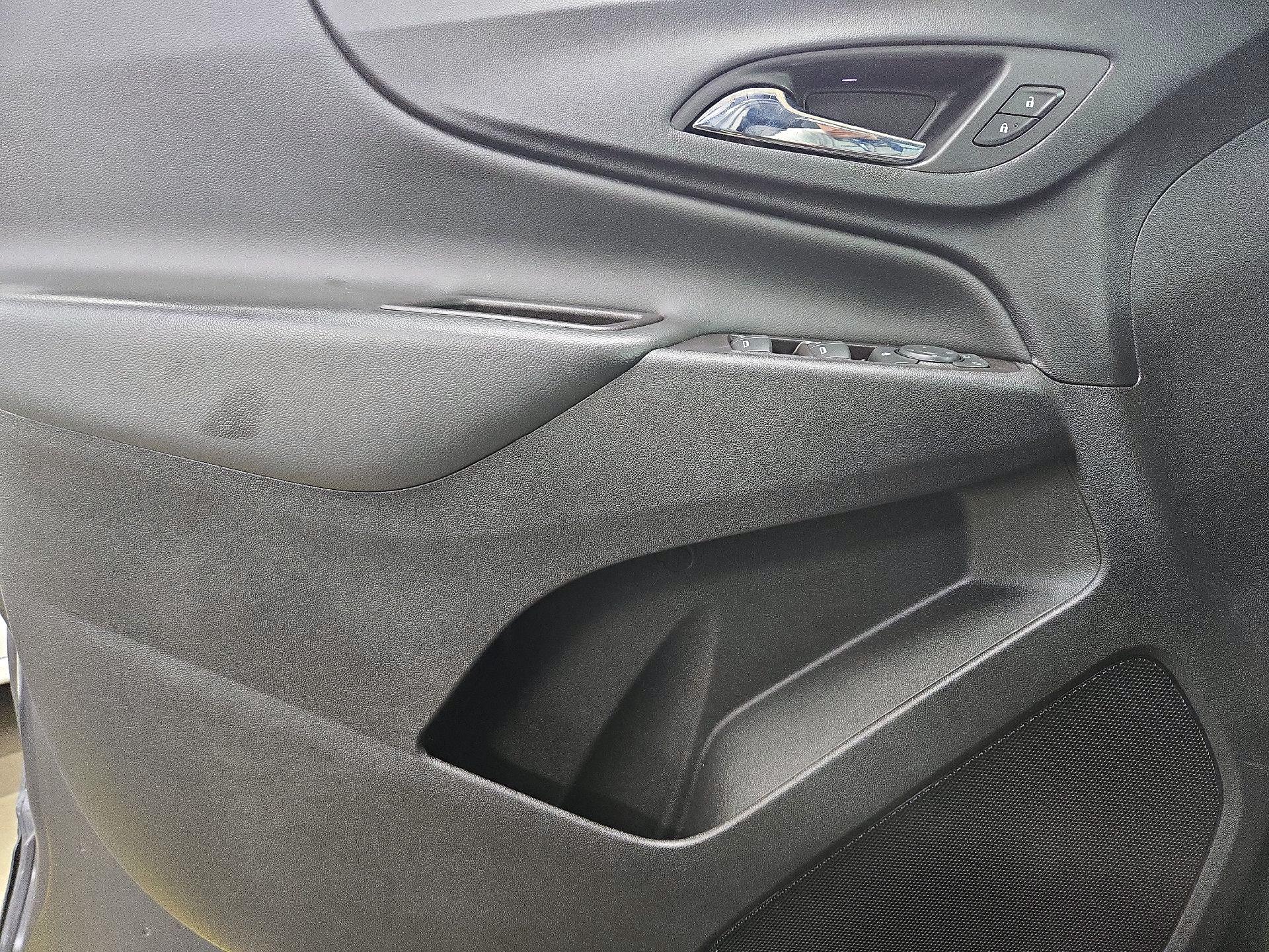 Thumbnail: 2022 Chevrolet Equinox - 12