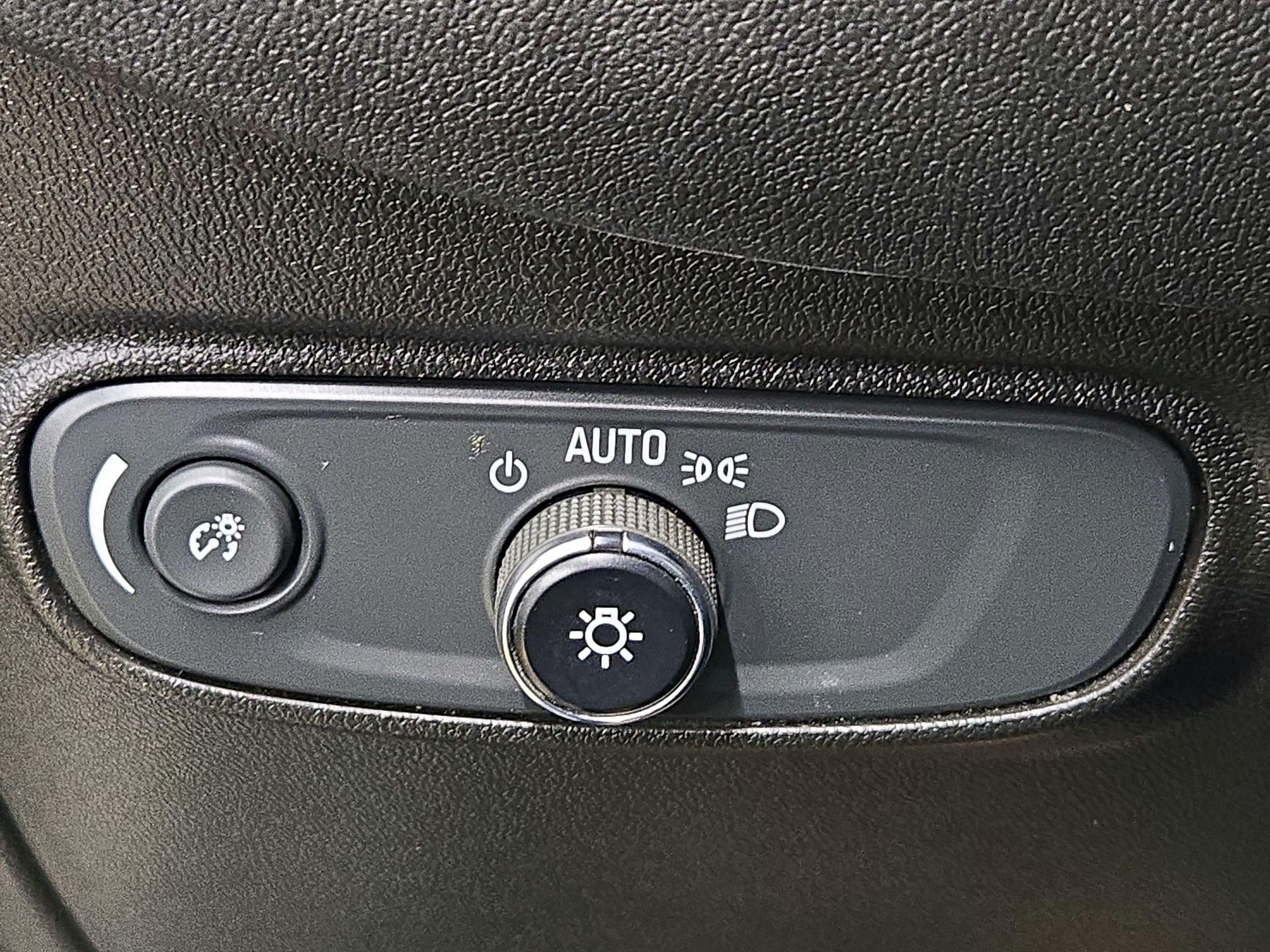 Thumbnail: 2022 Chevrolet Equinox - 13