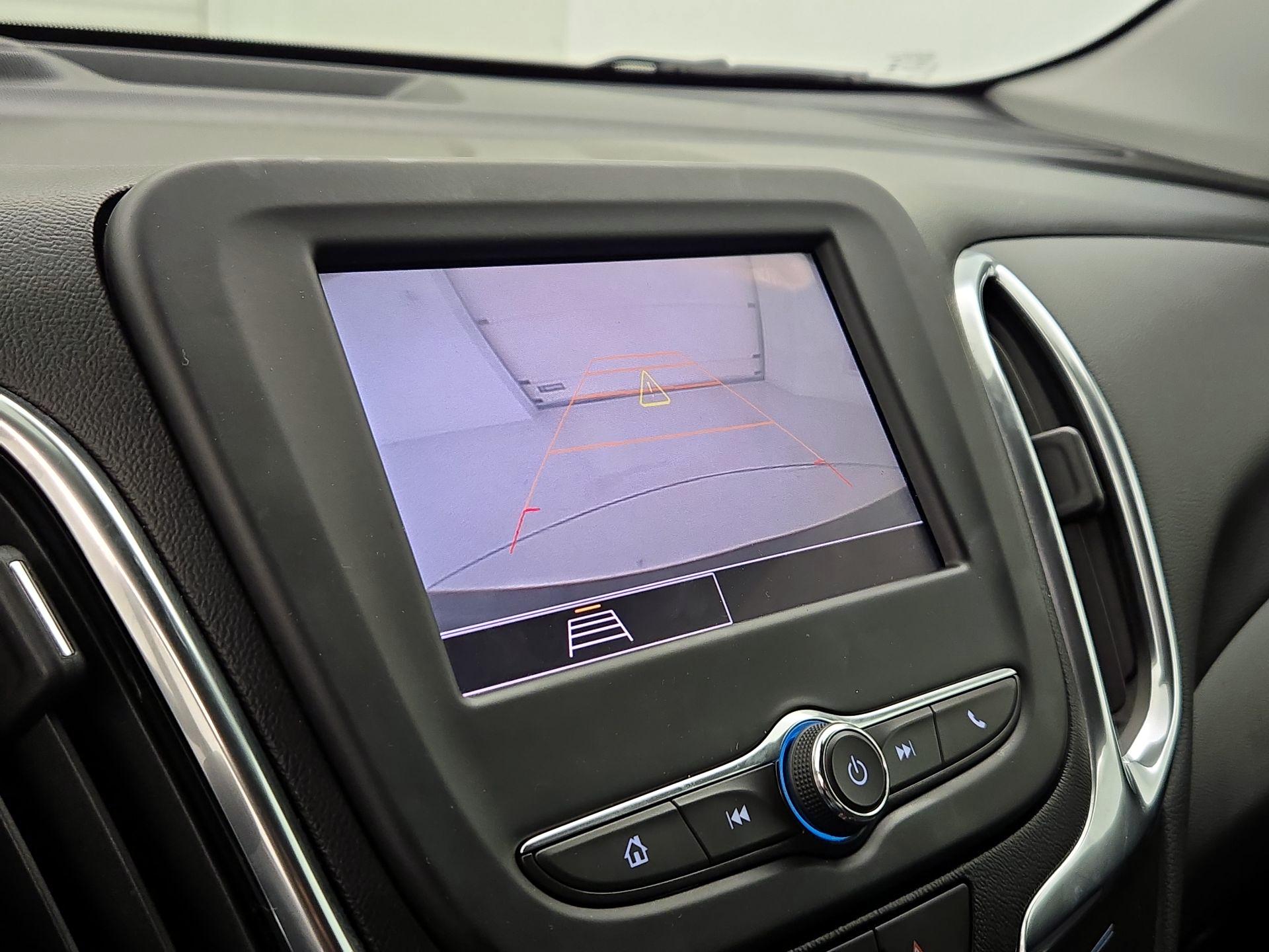 Thumbnail: 2022 Chevrolet Equinox - 14