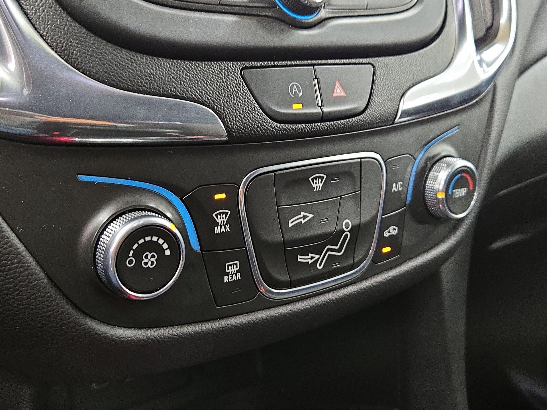 Thumbnail: 2022 Chevrolet Equinox - 16