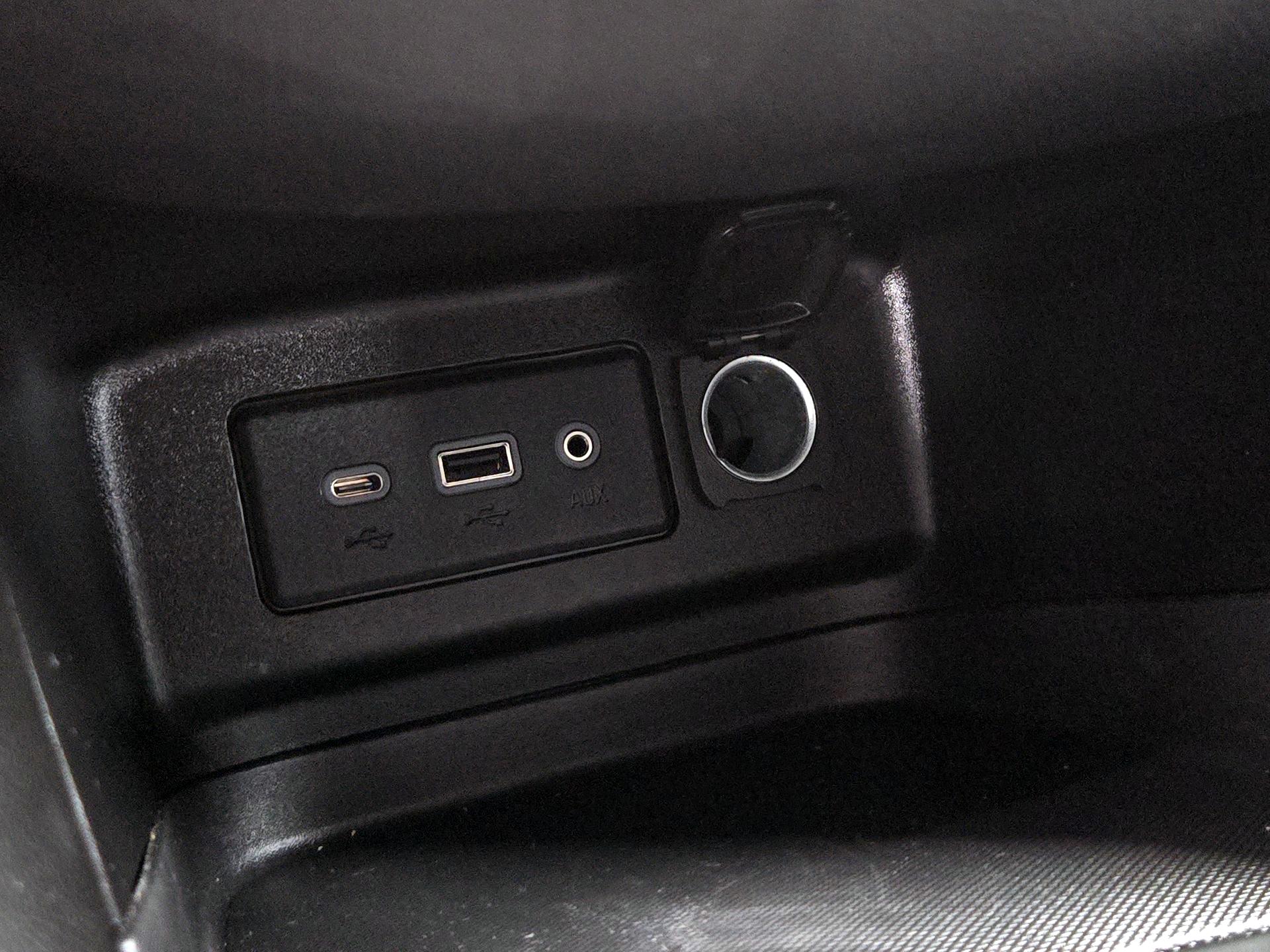 Thumbnail: 2022 Chevrolet Equinox - 18