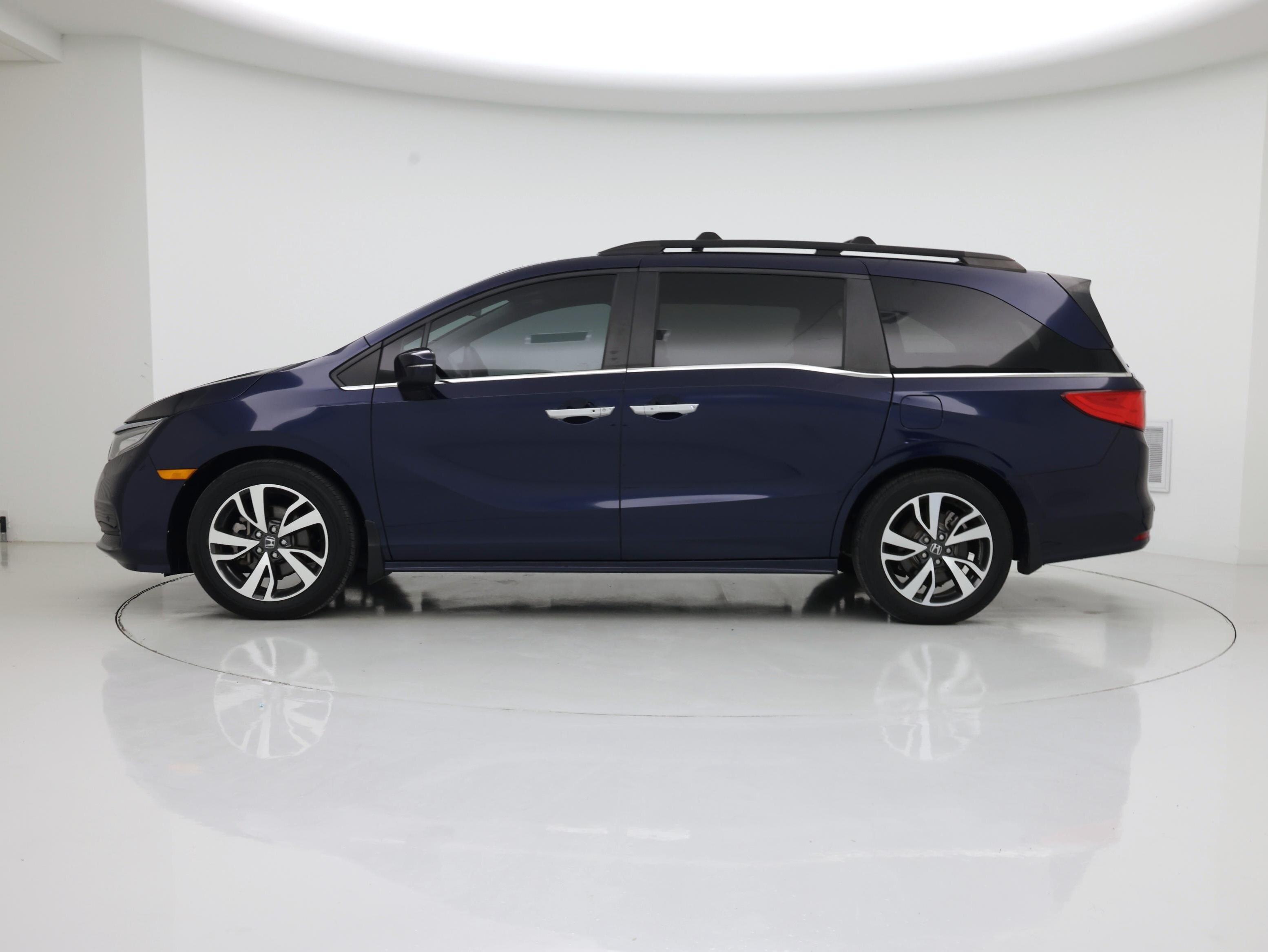 Thumbnail: 2023 Honda Odyssey - 3