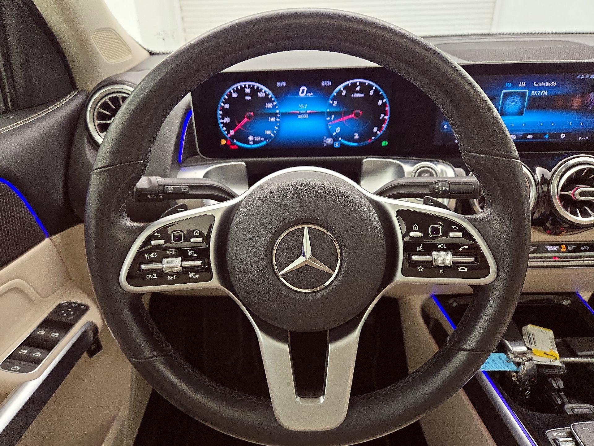 Thumbnail: 2021 Mercedes-Benz GLB - 10