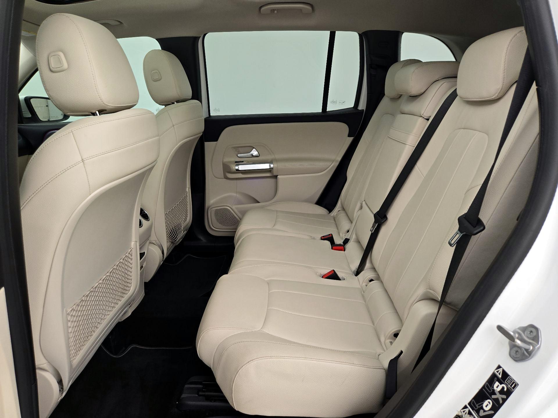 Thumbnail: 2021 Mercedes-Benz GLB - 20