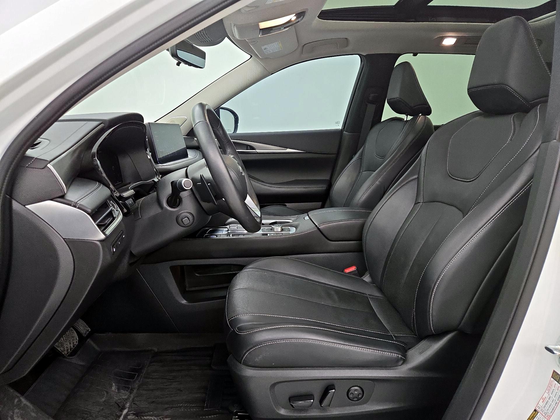 Thumbnail: 2023 INFINITI QX60 - 11