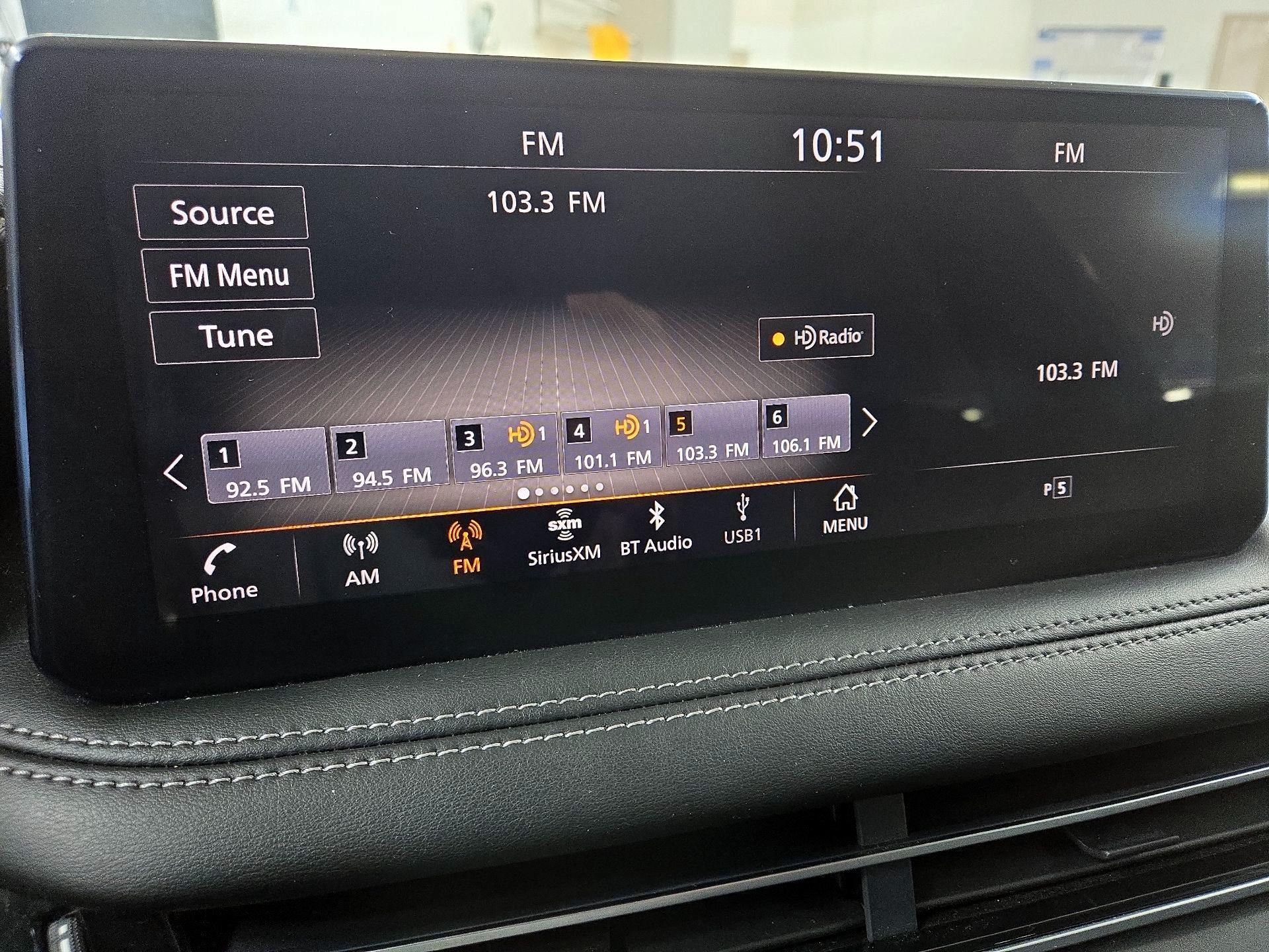 Thumbnail: 2023 INFINITI QX60 - 16