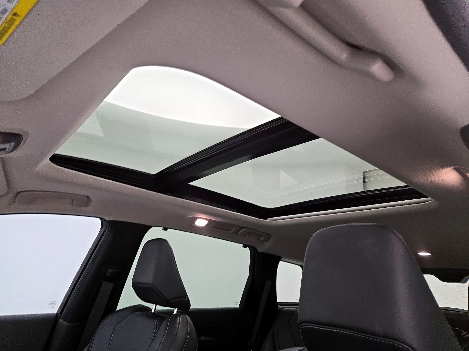 Thumbnail: 2023 INFINITI QX60 - 20