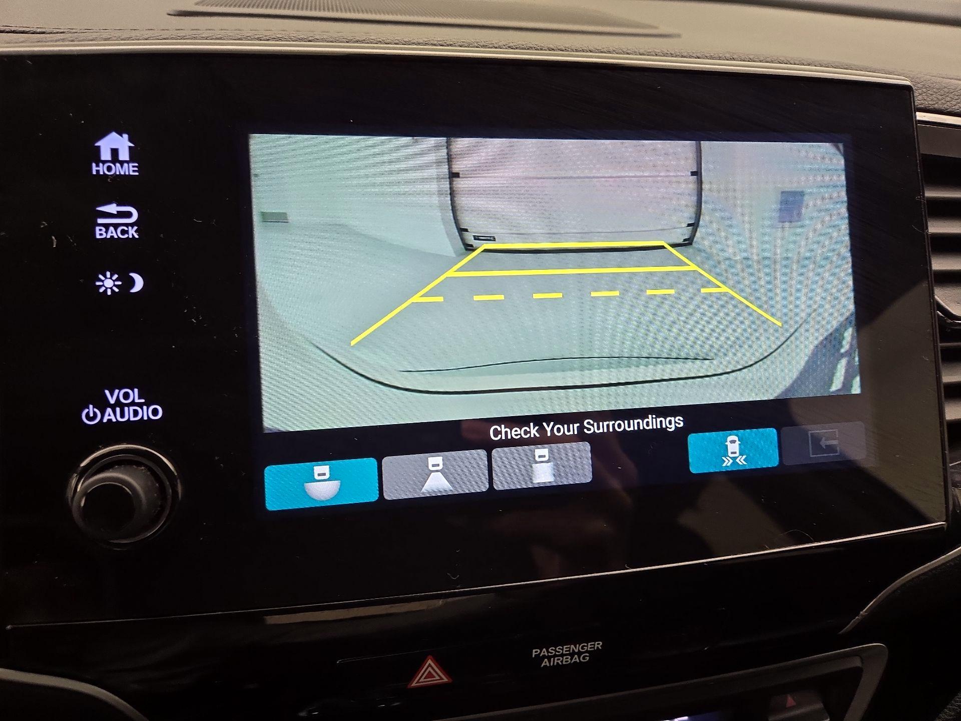 Thumbnail: 2020 Honda Pilot - 14