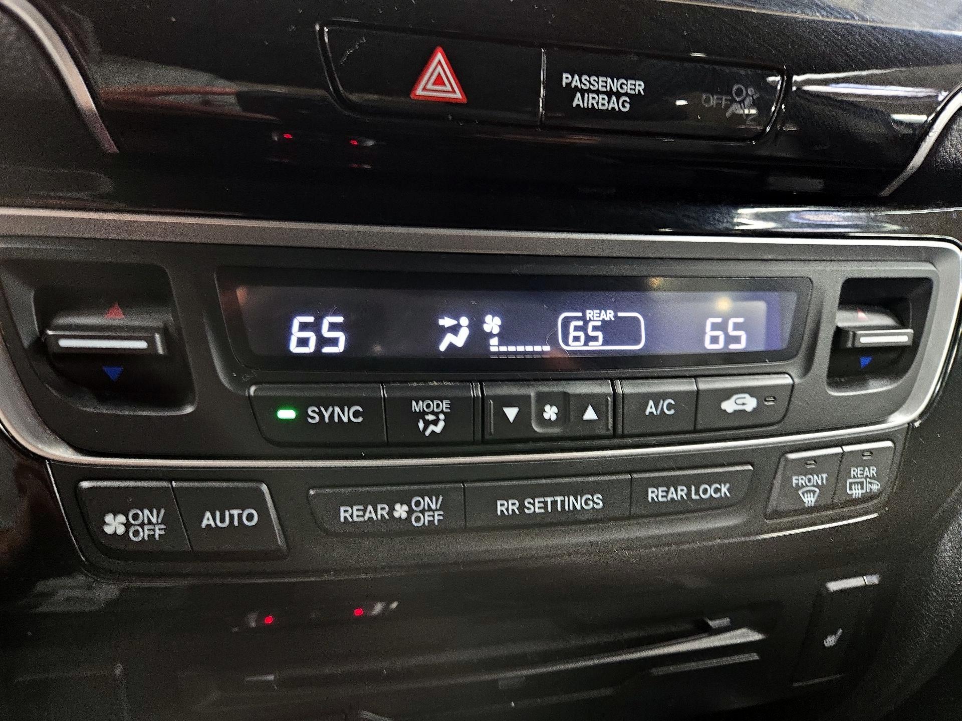 Thumbnail: 2020 Honda Pilot - 16