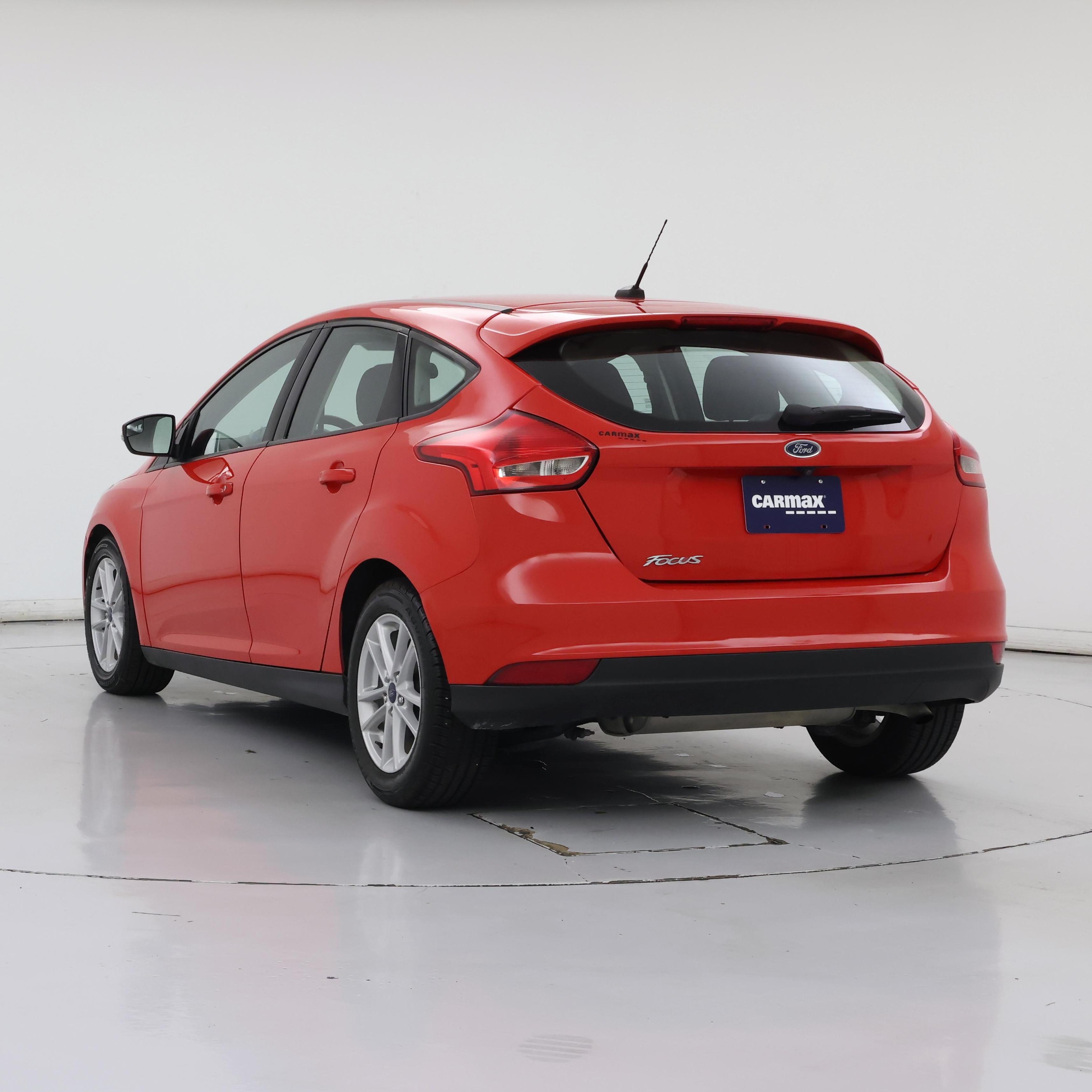 Thumbnail: 2017 Ford Focus - 2