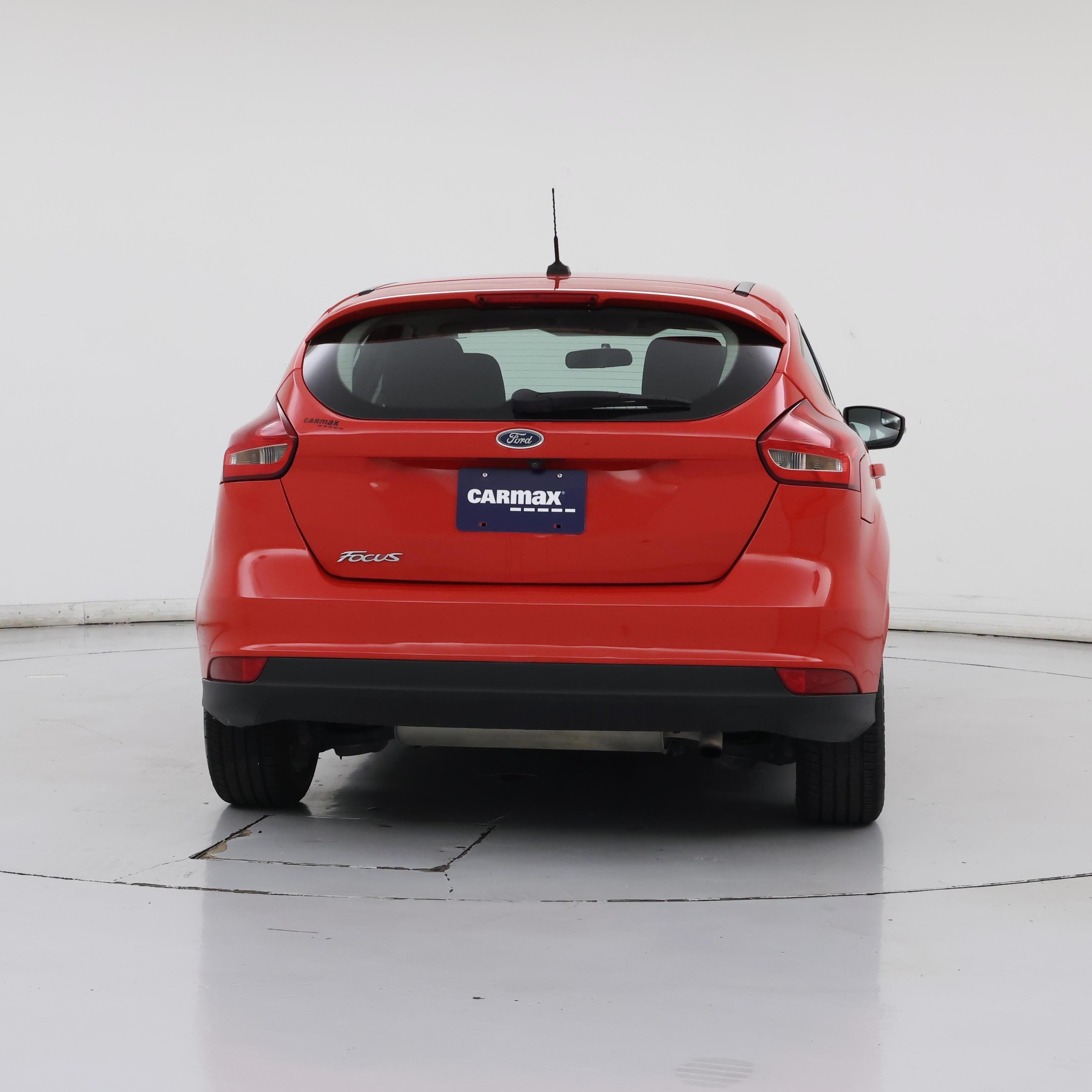 Thumbnail: 2017 Ford Focus - 6