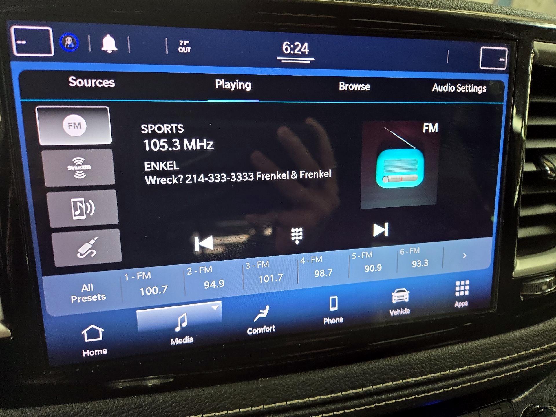 Thumbnail: 2021 Chrysler Pacifica - 14