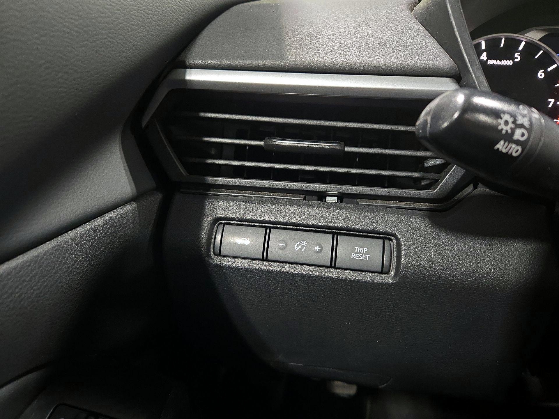 Thumbnail: 2022 Nissan Altima - 13