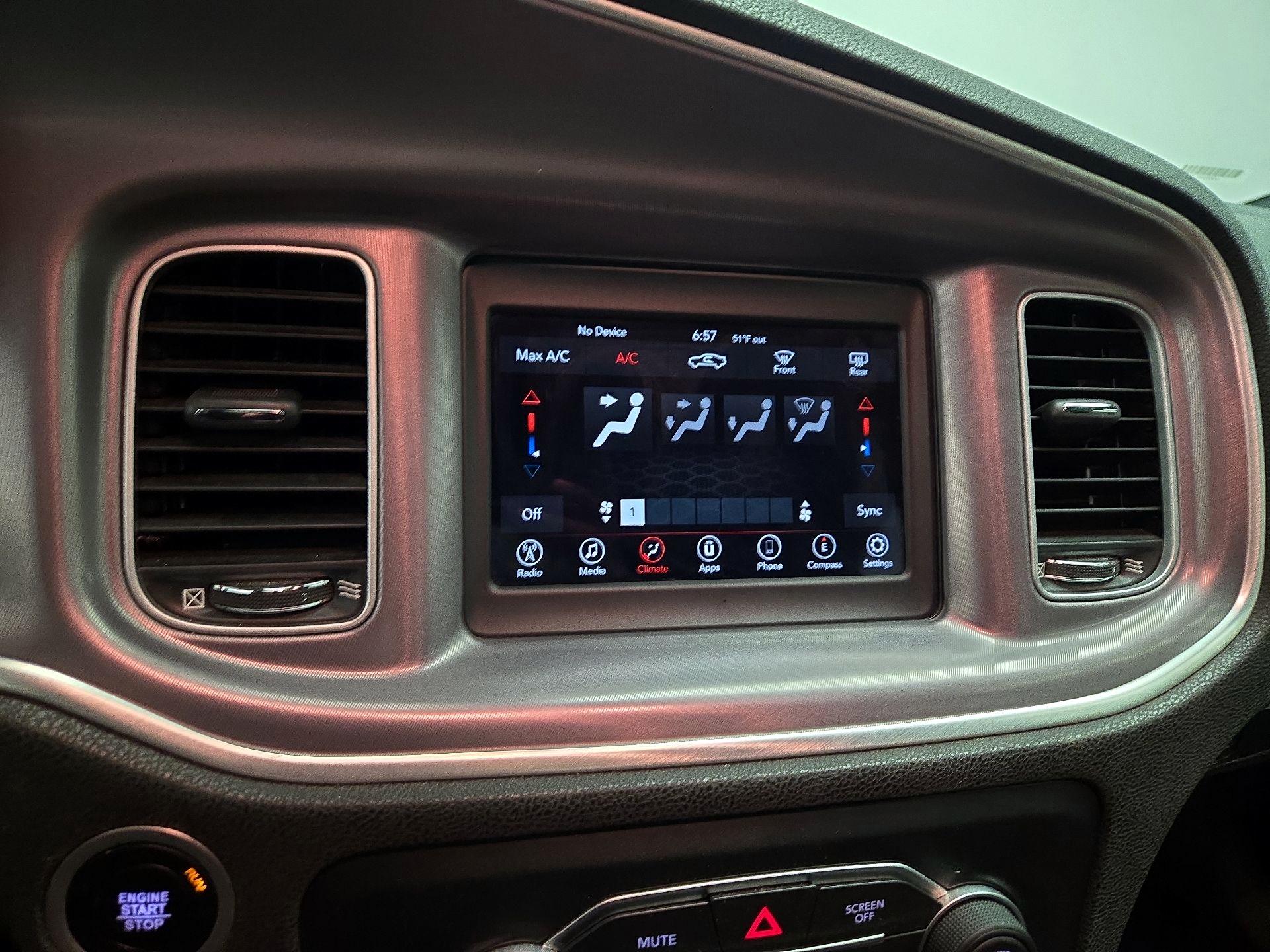 Thumbnail: 2022 Dodge Charger - 15