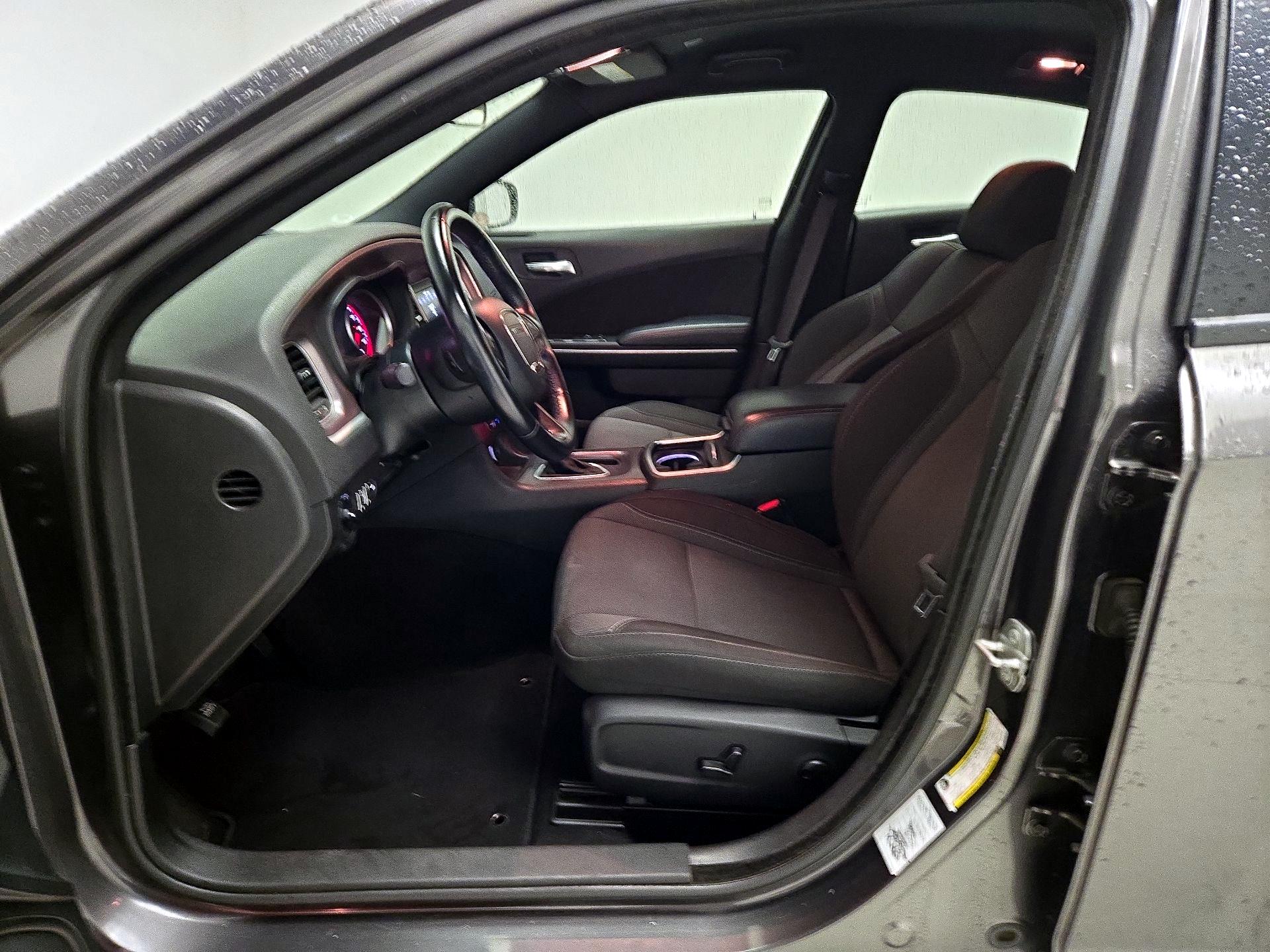 Thumbnail: 2022 Dodge Charger - 11