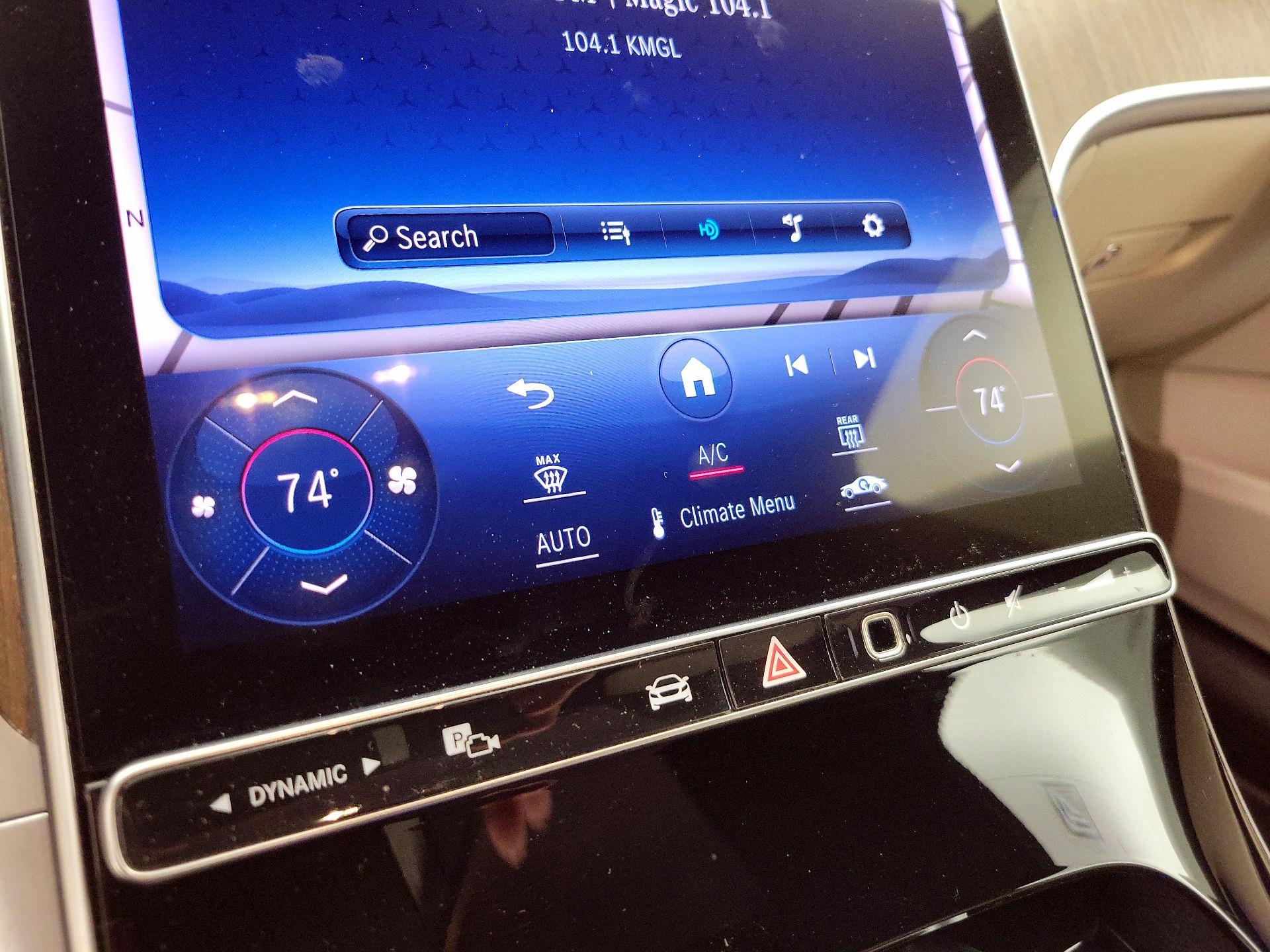 Thumbnail: 2023 Mercedes-Benz C-Class - 17