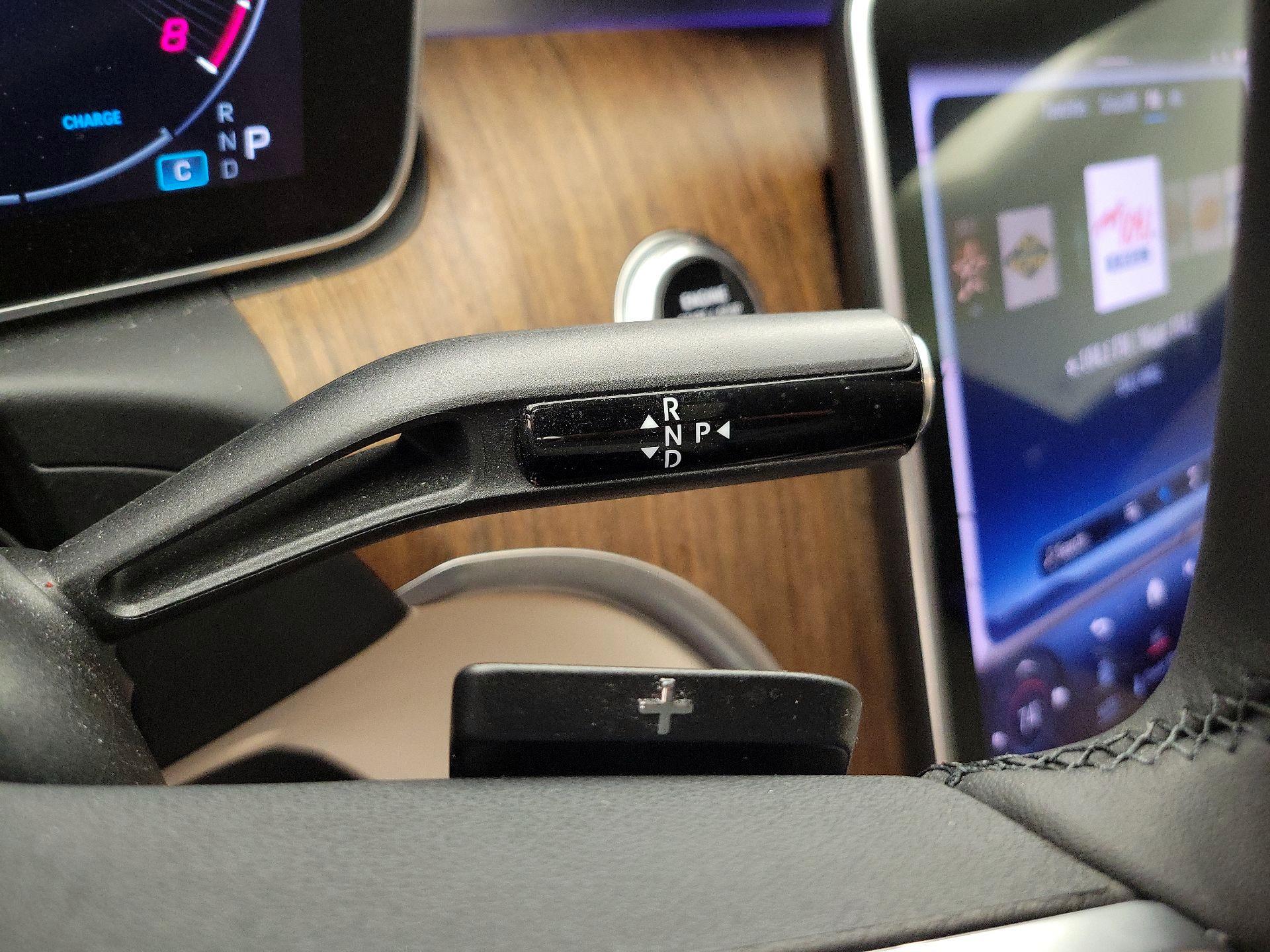 Thumbnail: 2023 Mercedes-Benz C-Class - 18