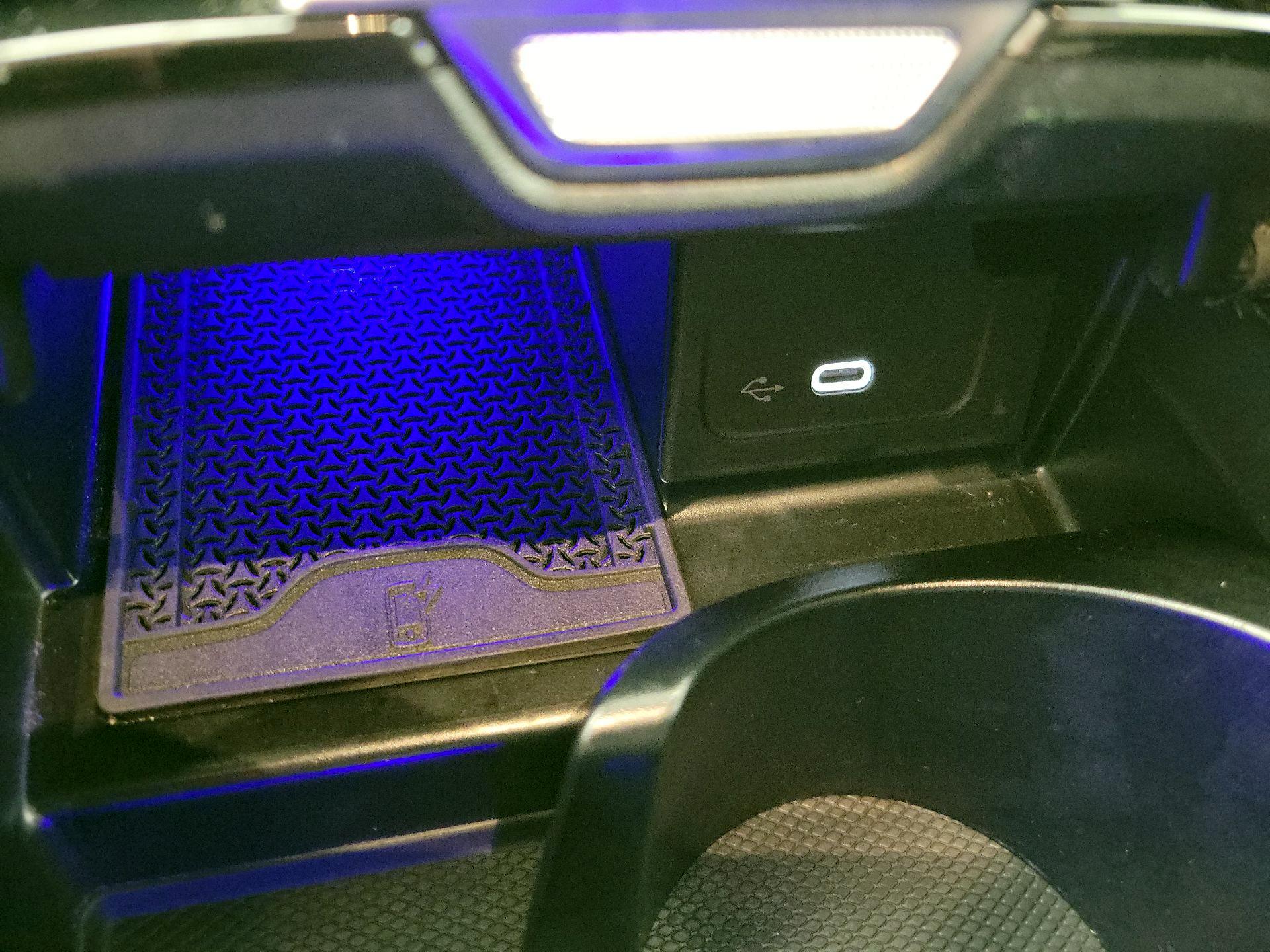 Thumbnail: 2023 Mercedes-Benz C-Class - 19