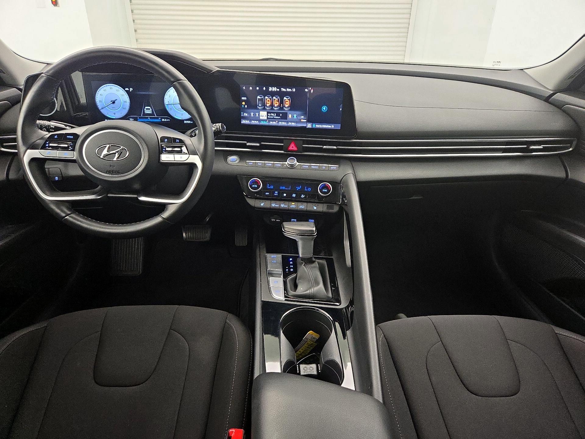 Thumbnail: 2023 Hyundai Elantra - 9