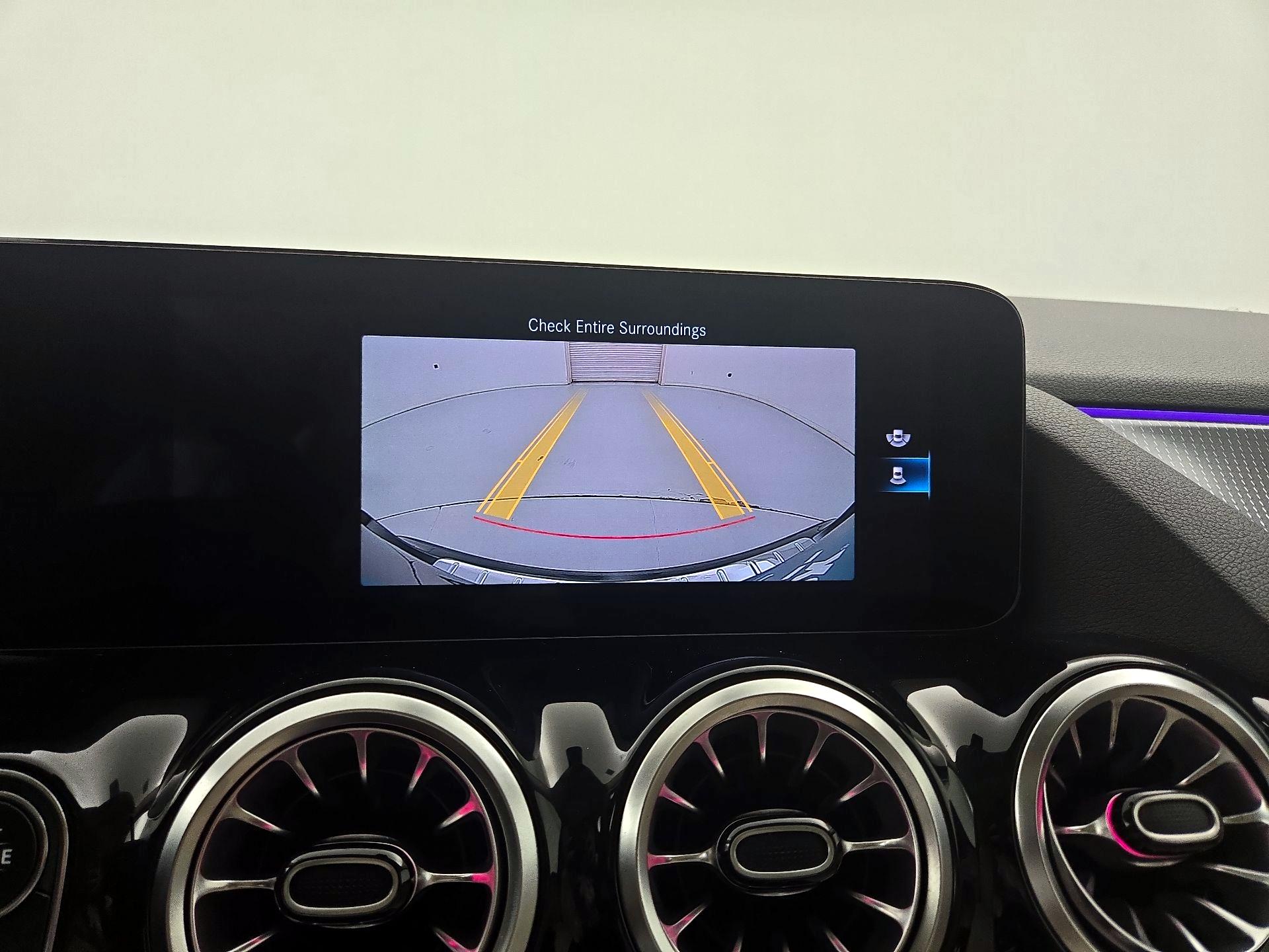 Thumbnail: 2022 Mercedes-Benz GLA - 14