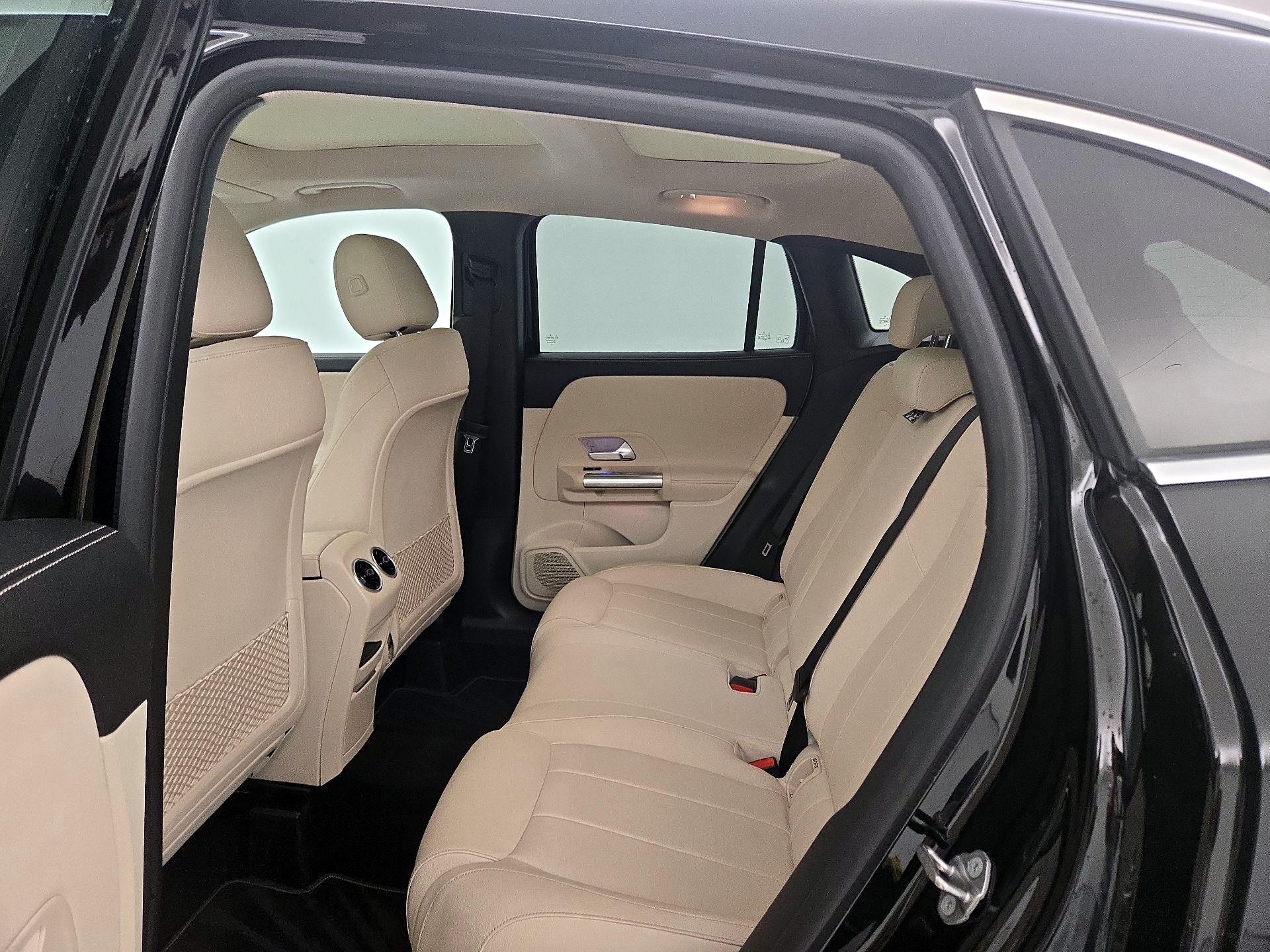 Thumbnail: 2022 Mercedes-Benz GLA - 20