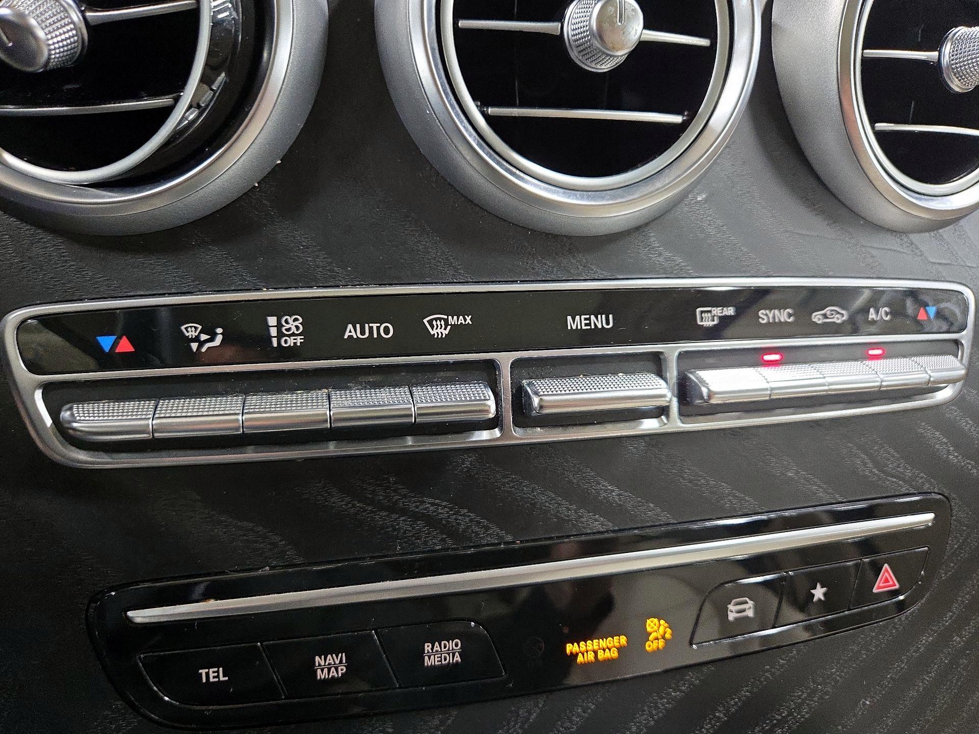 Thumbnail: 2022 Mercedes-Benz GLC - 16