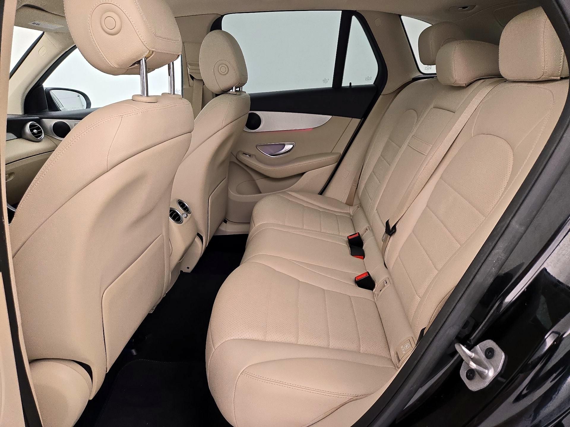 Thumbnail: 2022 Mercedes-Benz GLC - 19