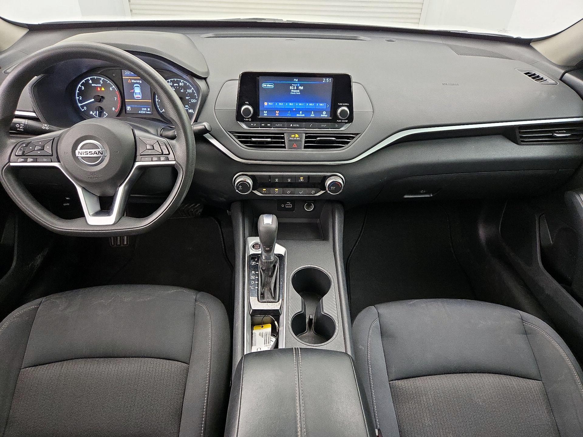 Thumbnail: 2021 Nissan Altima - 9