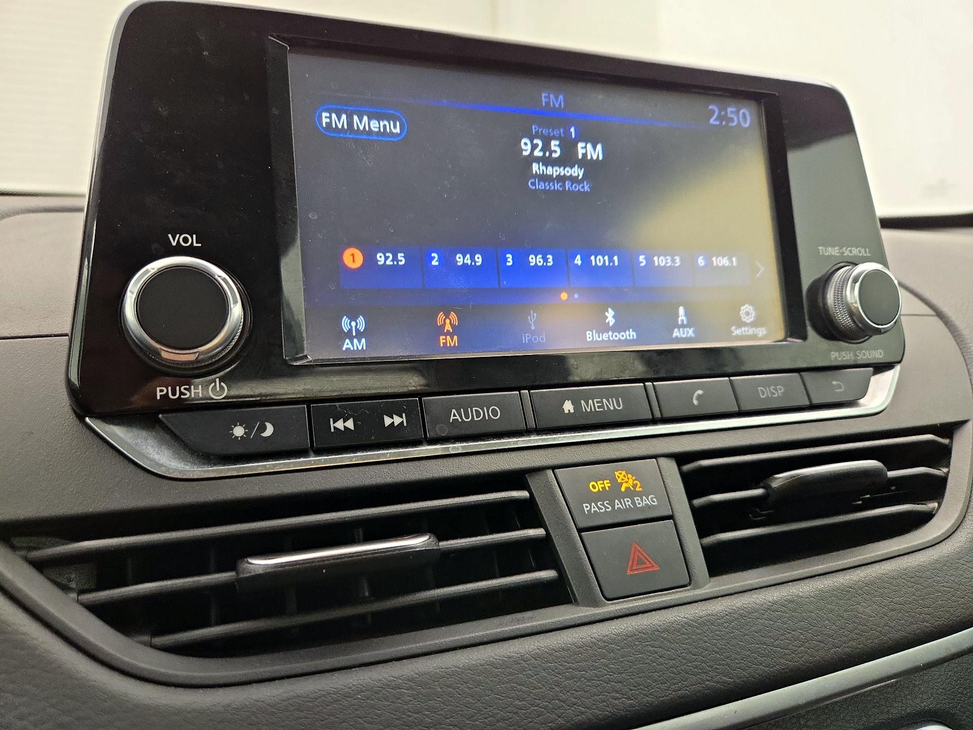 Thumbnail: 2021 Nissan Altima - 15