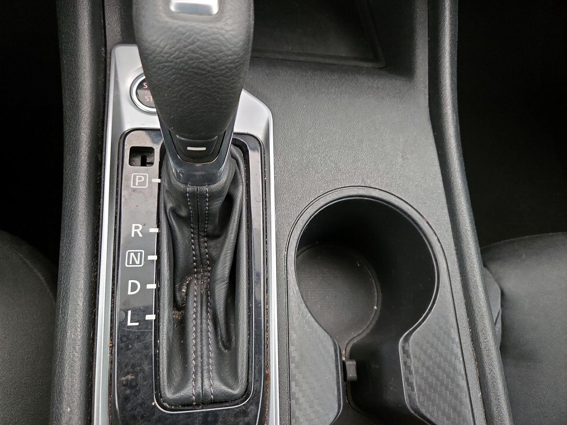 Thumbnail: 2021 Nissan Altima - 17