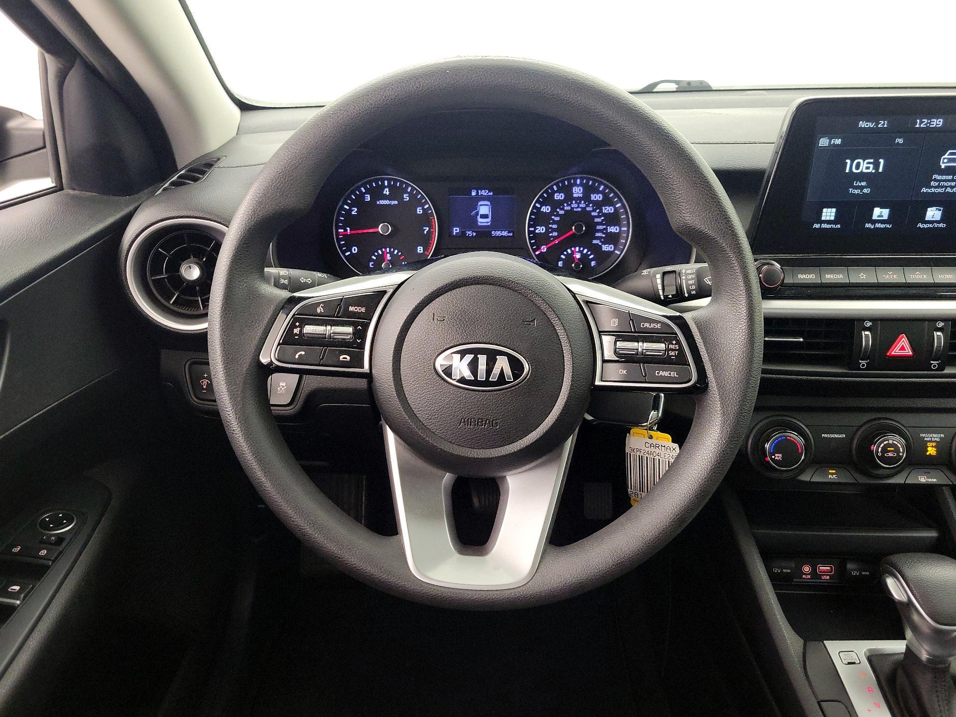 Thumbnail: 2020 Kia Forte - 10