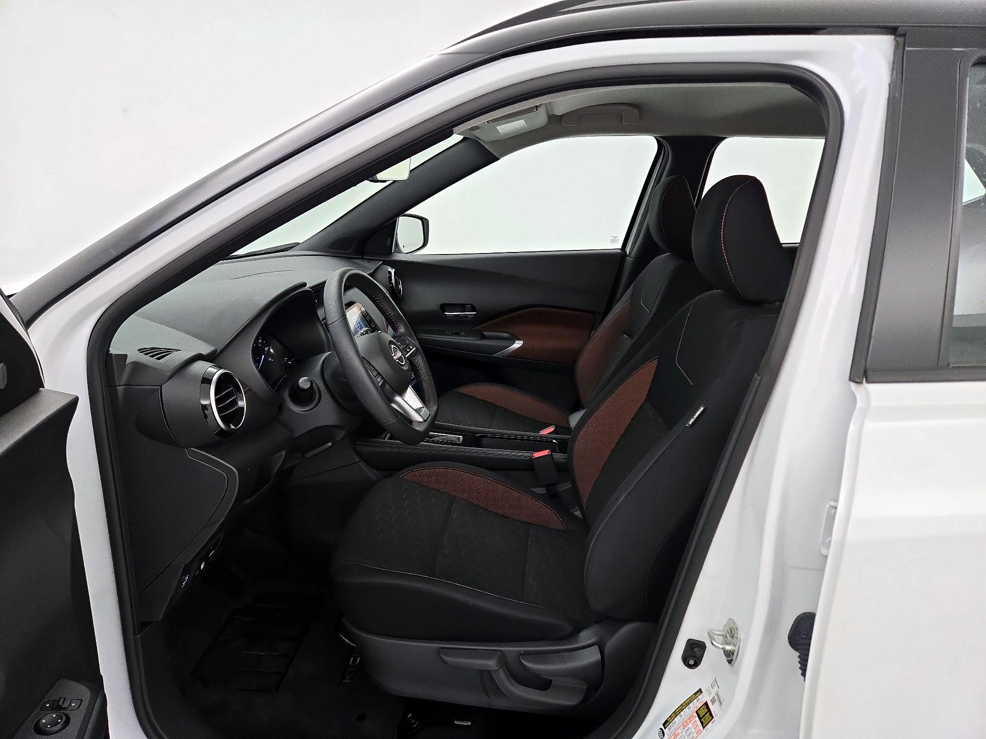 Thumbnail: 2023 Nissan Kicks - 11