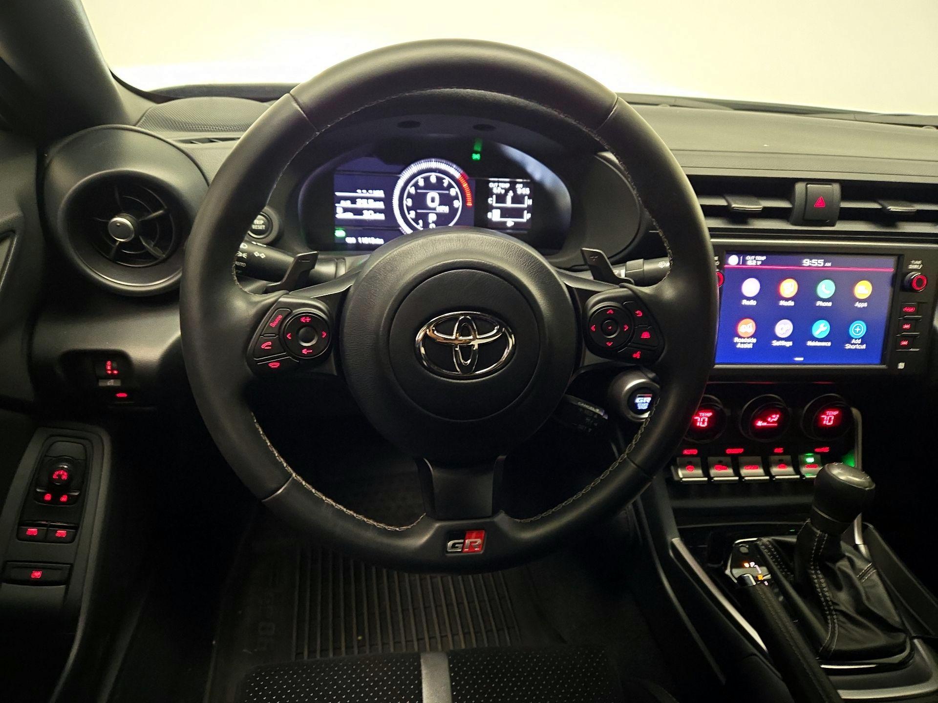 Thumbnail: 2023 Toyota GR86 - 10