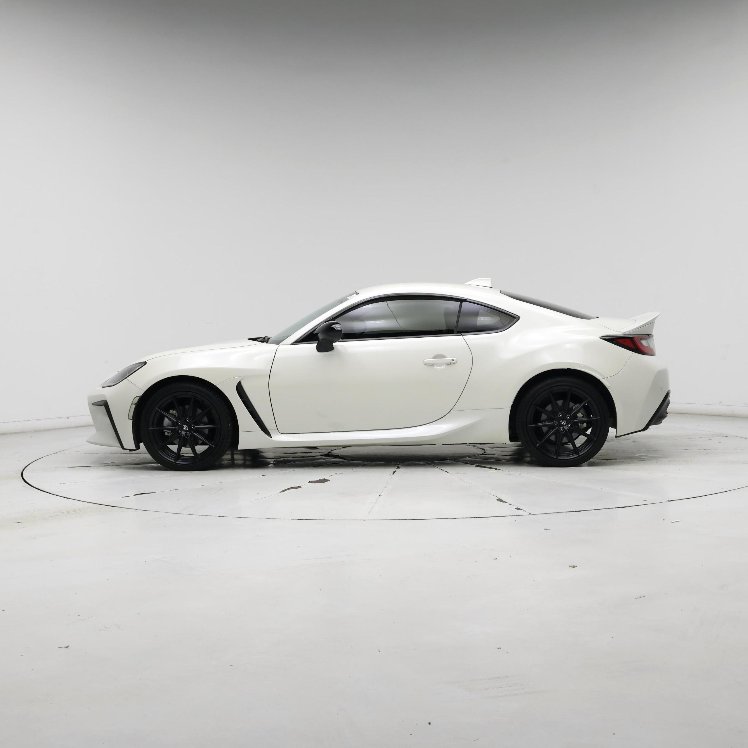 Thumbnail: 2023 Toyota GR86 - 3