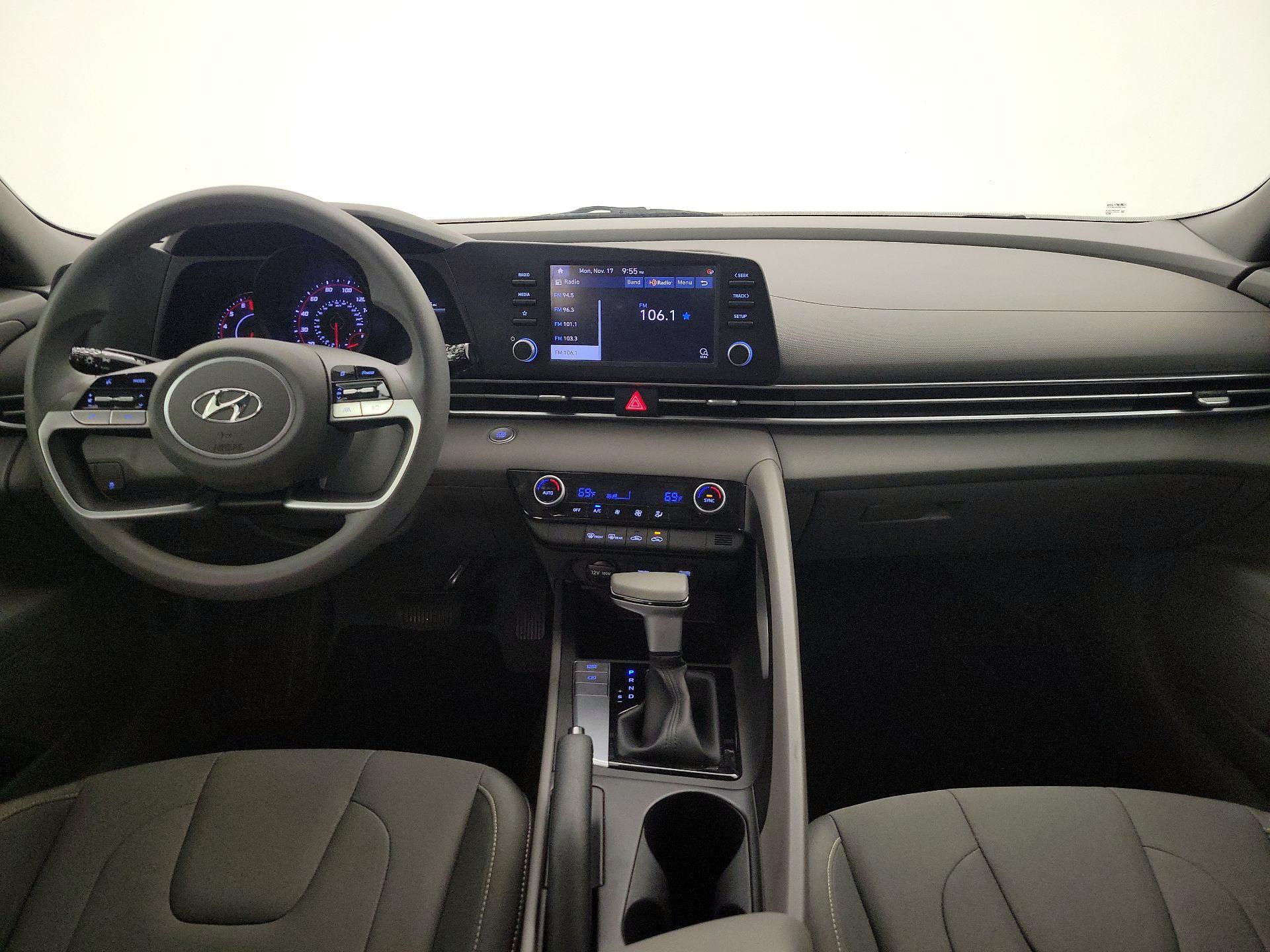 Thumbnail: 2023 Hyundai Elantra - 9