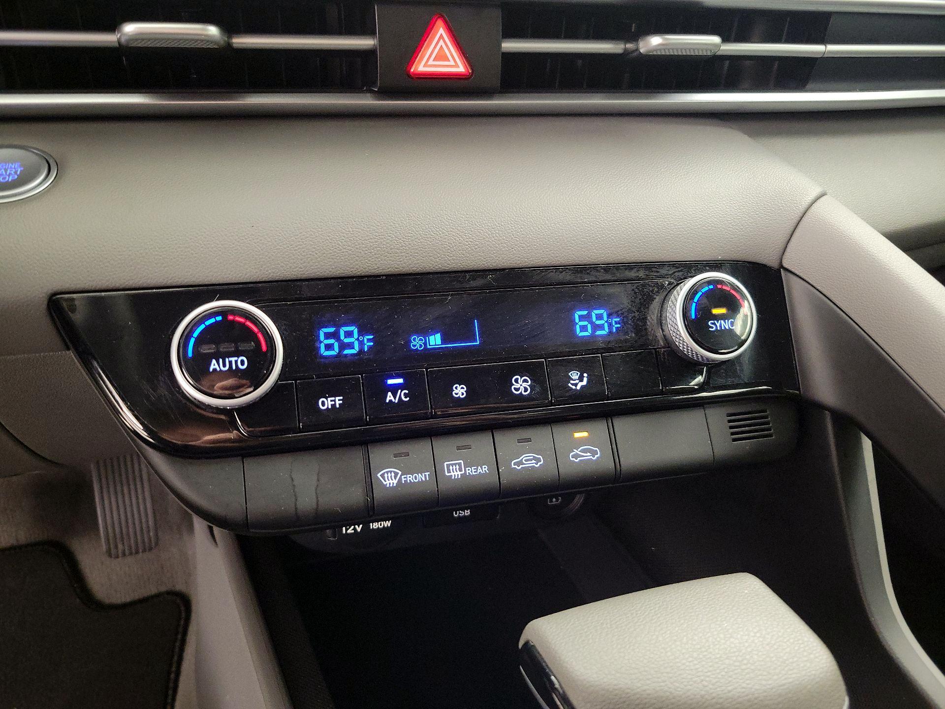 Thumbnail: 2023 Hyundai Elantra - 16