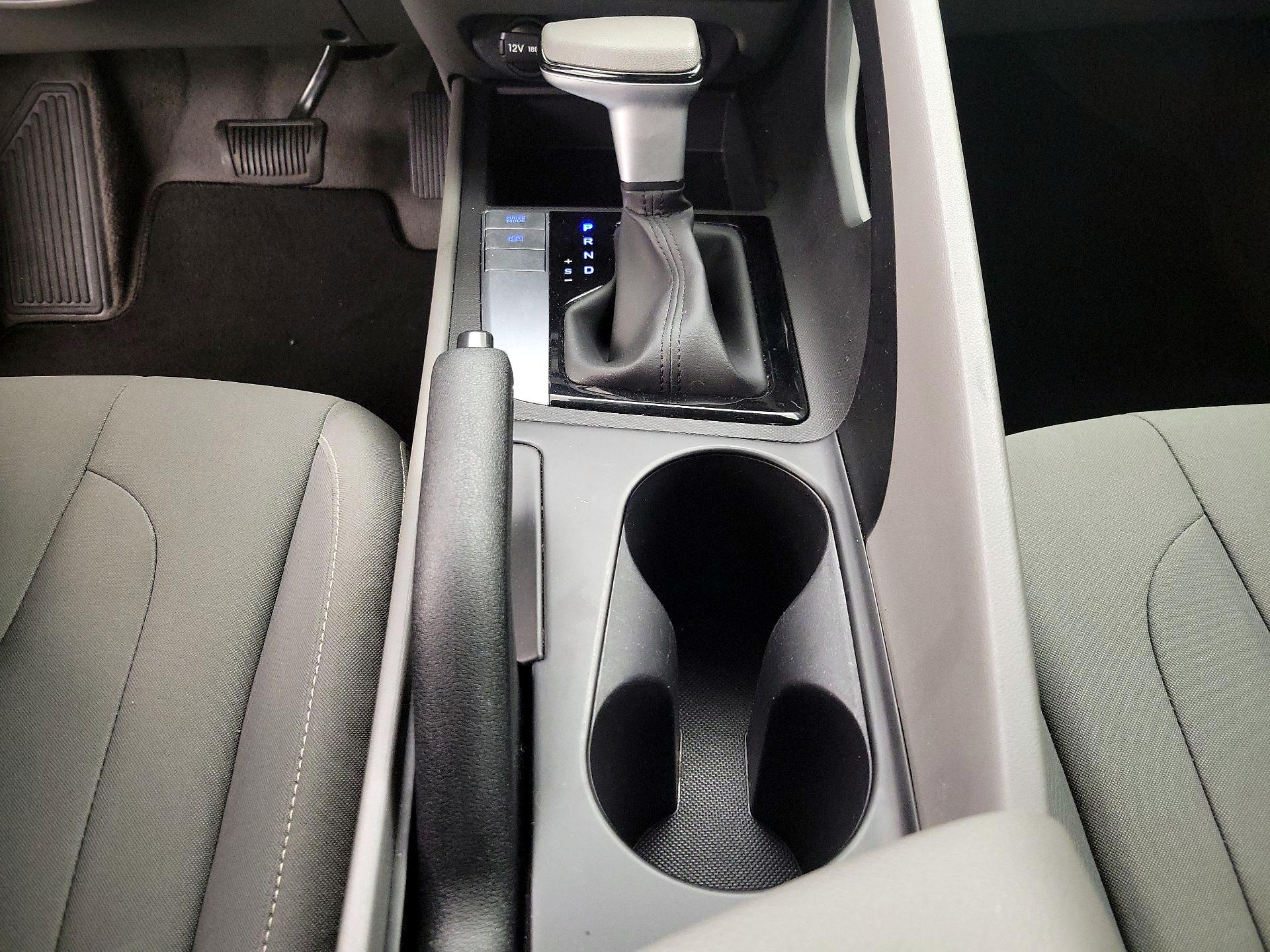 Thumbnail: 2023 Hyundai Elantra - 17