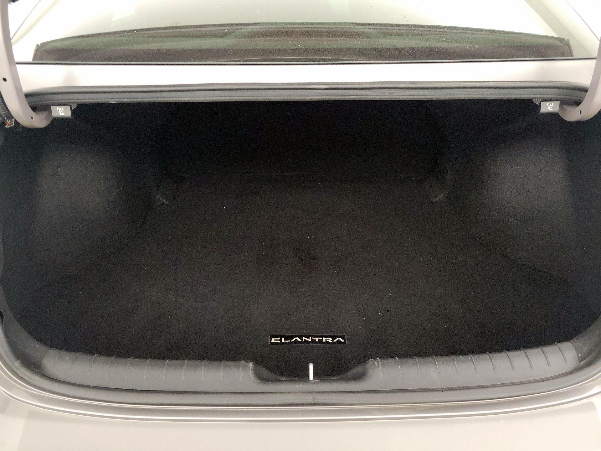 Thumbnail: 2023 Hyundai Elantra - 20