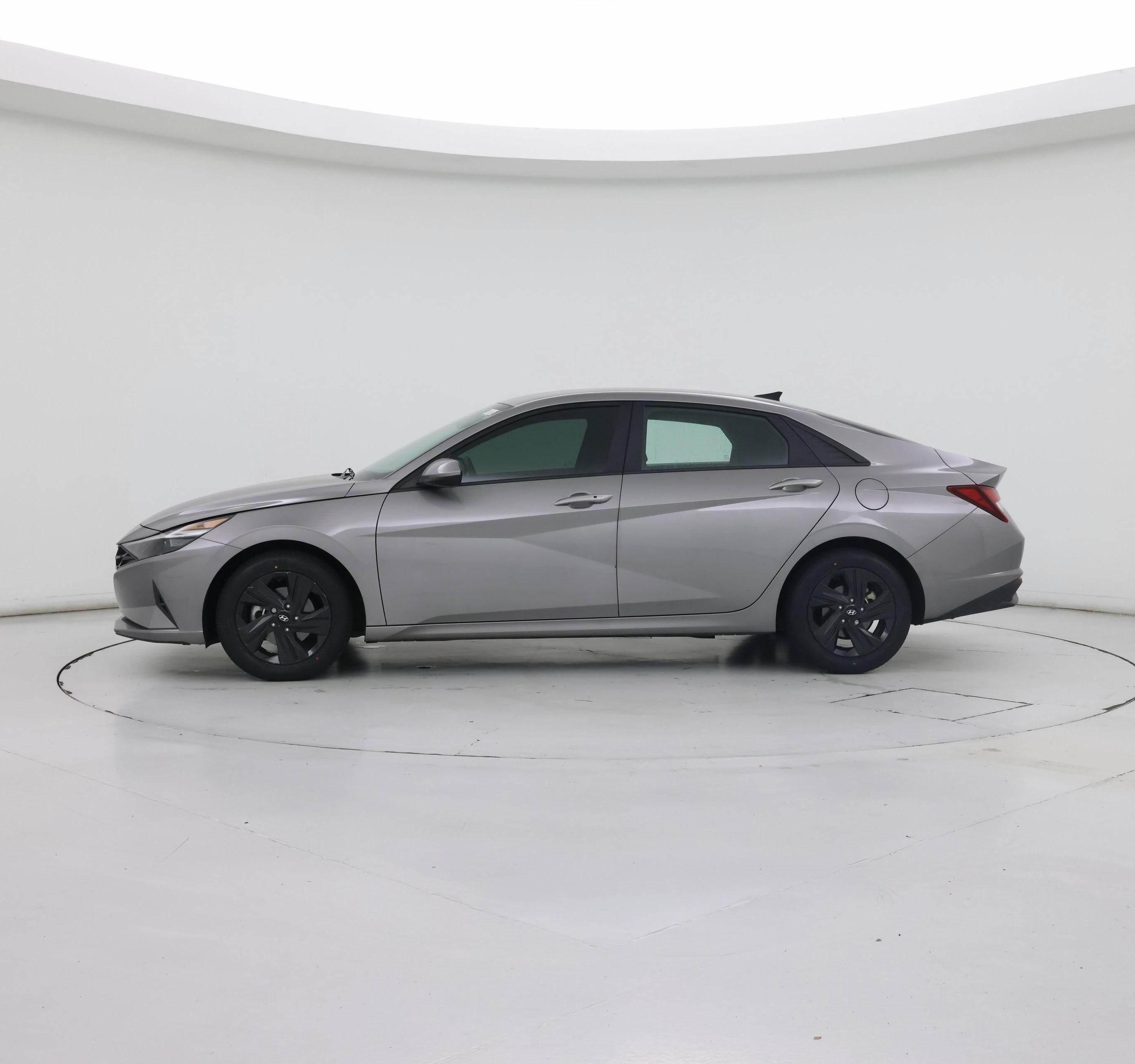 Thumbnail: 2023 Hyundai Elantra - 3