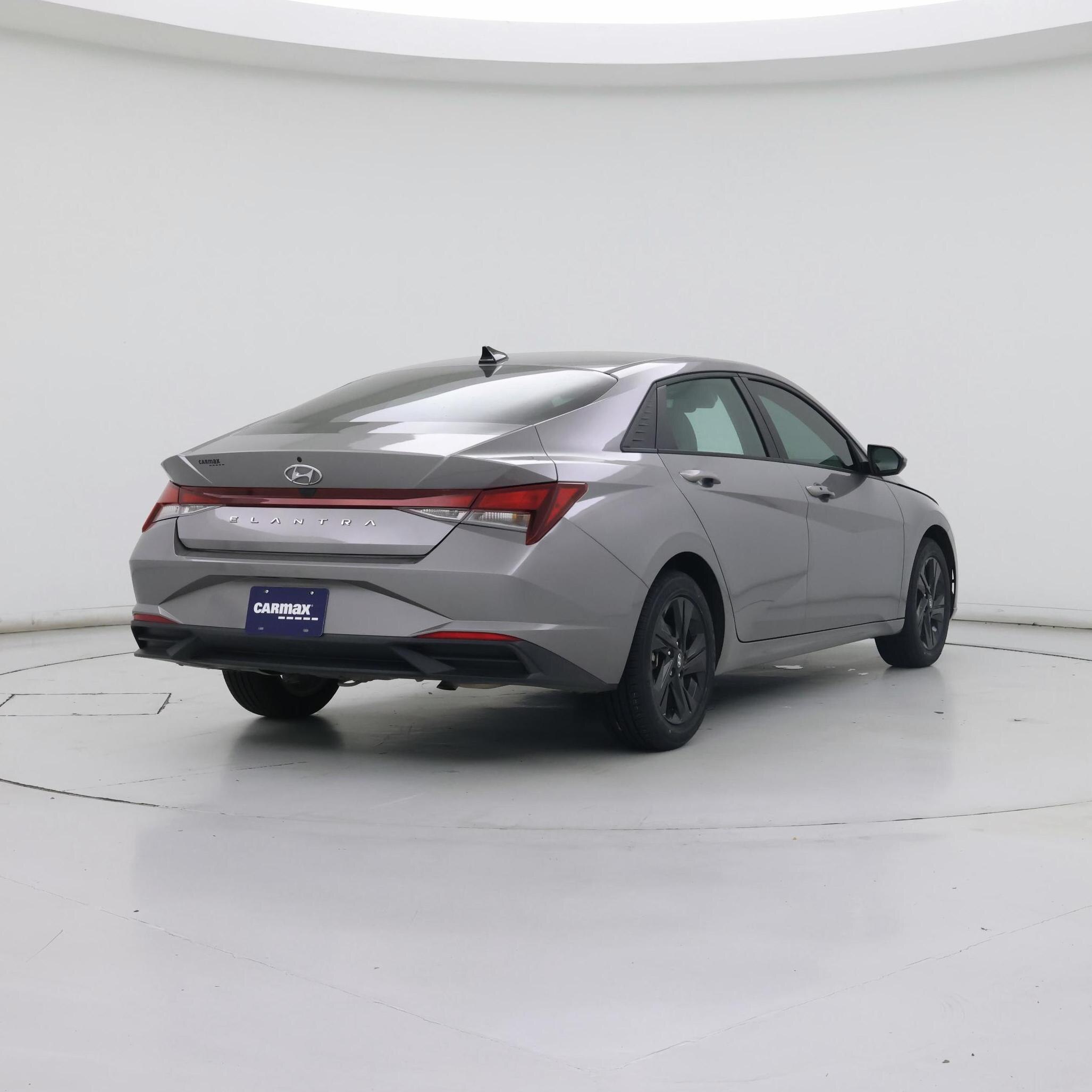 Thumbnail: 2023 Hyundai Elantra - 8