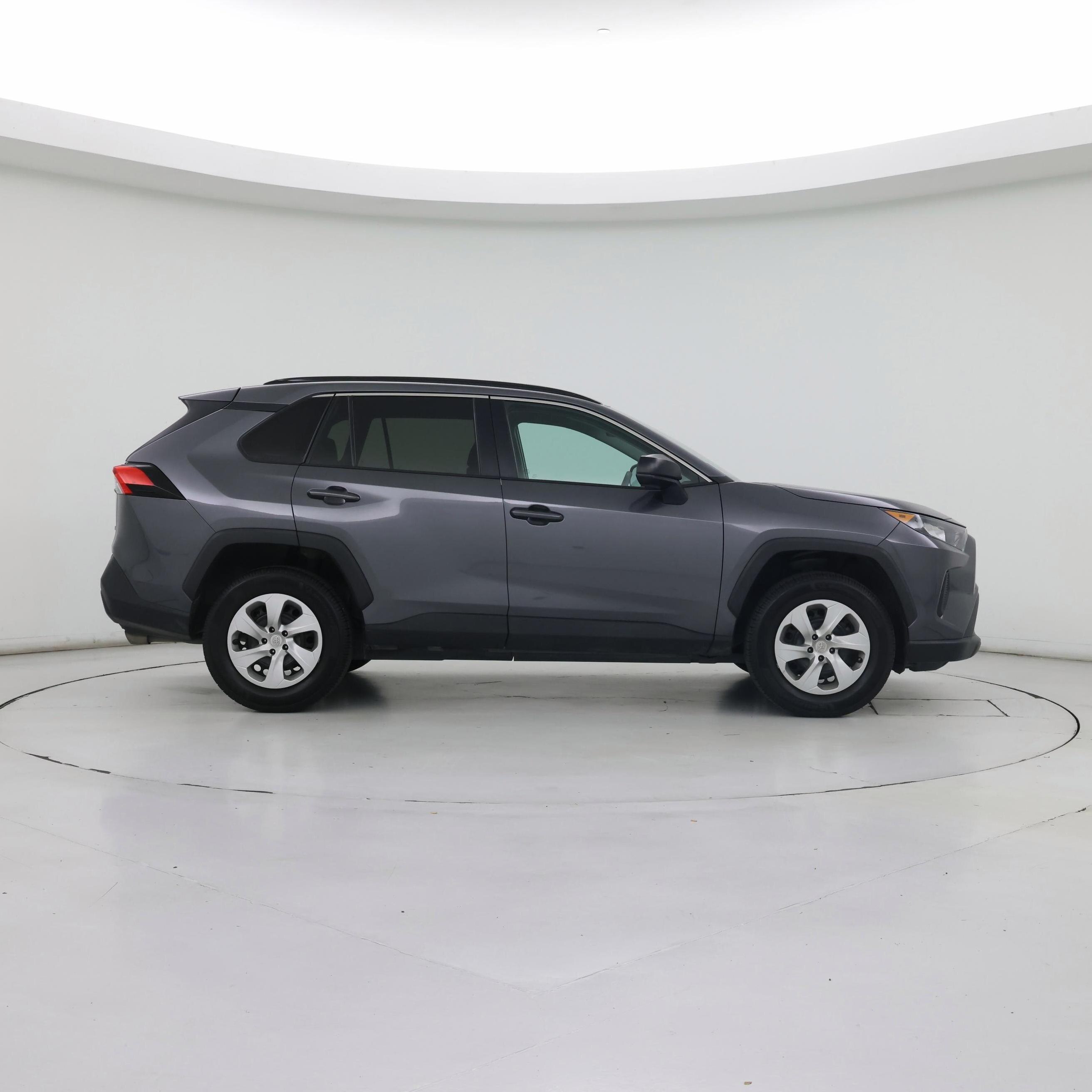 Thumbnail: 2021 Toyota RAV4 - 7
