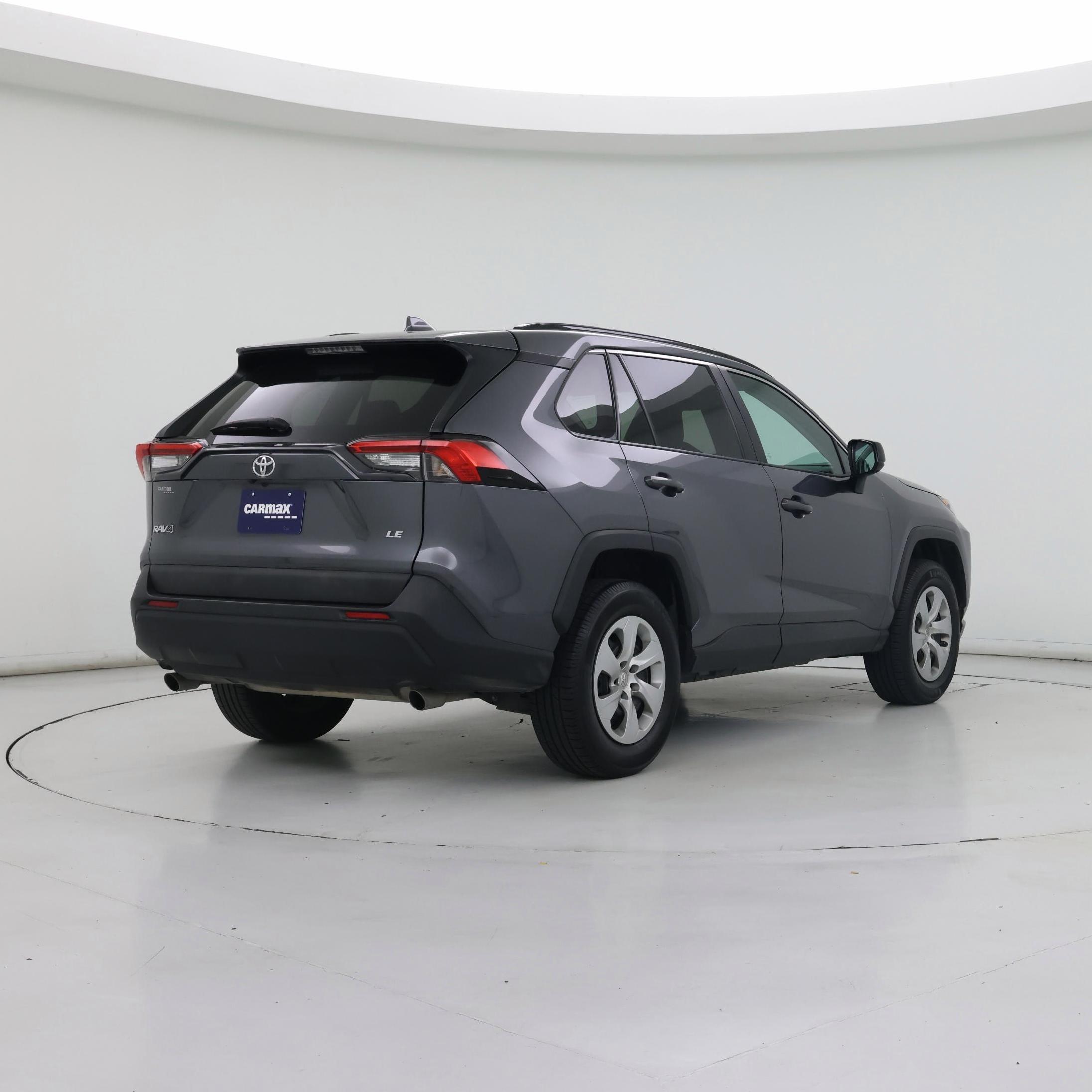 Thumbnail: 2021 Toyota RAV4 - 8