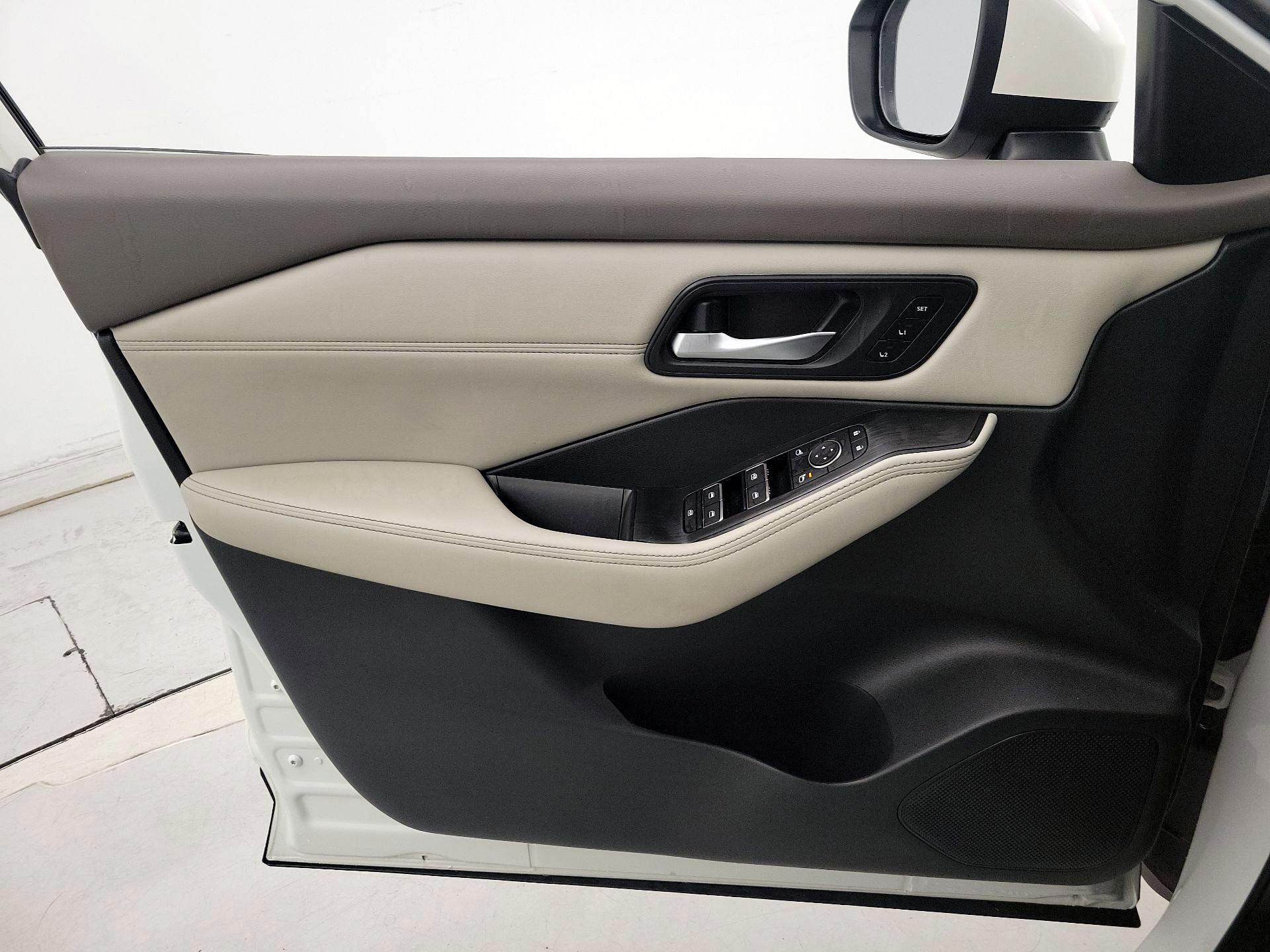 Thumbnail: 2023 Nissan Rogue - 12