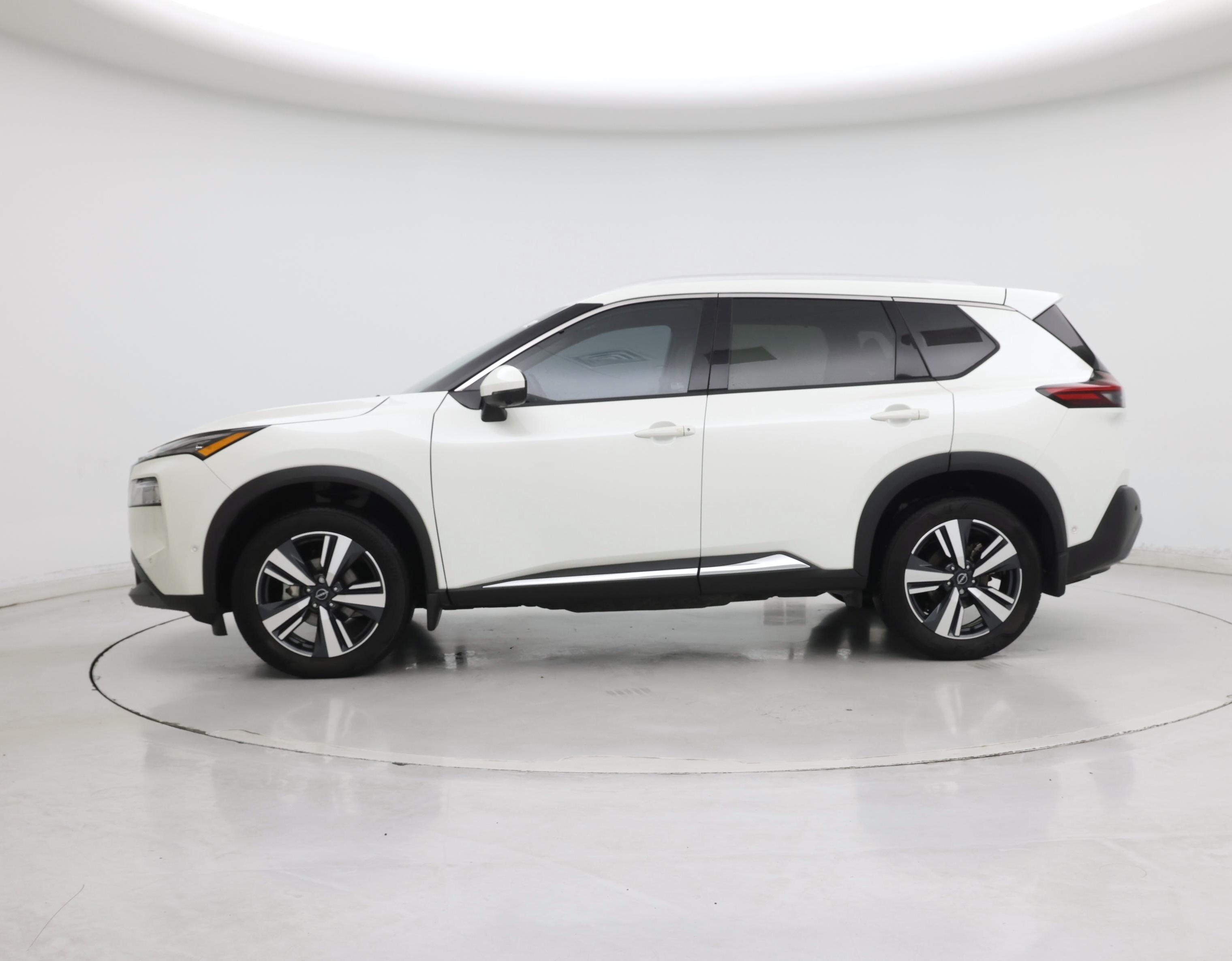 Thumbnail: 2023 Nissan Rogue - 3