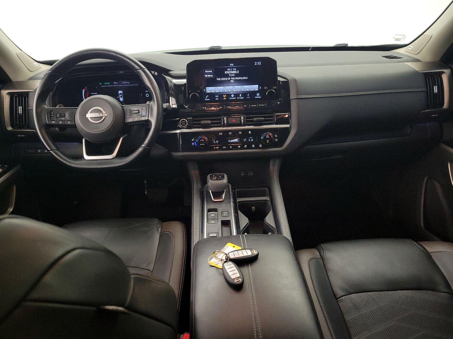 Thumbnail: 2022 Nissan Pathfinder - 9